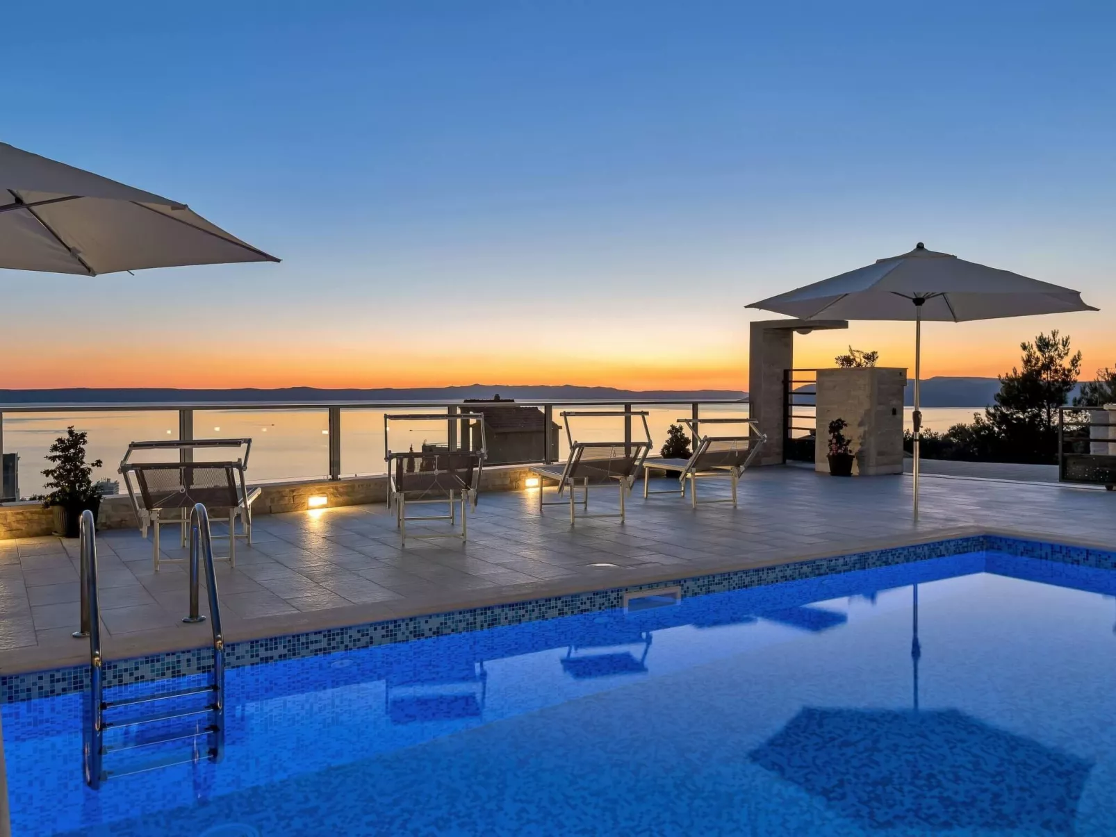 Villa Infinite mit Schwimmbad und Meerblick - Image-tags.info