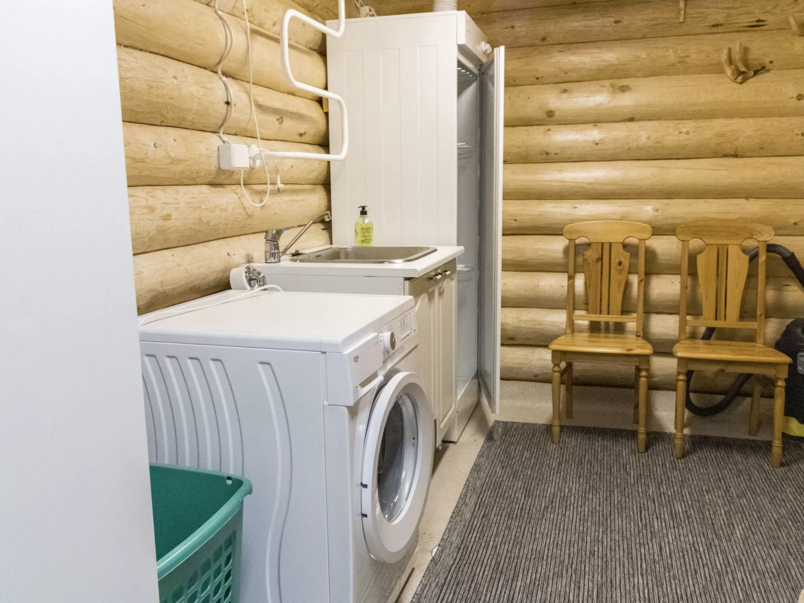 Salvostie 13, hetta - Binnen