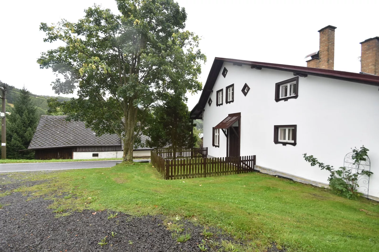 Chalet Nisou-Gebieden zomer 1km