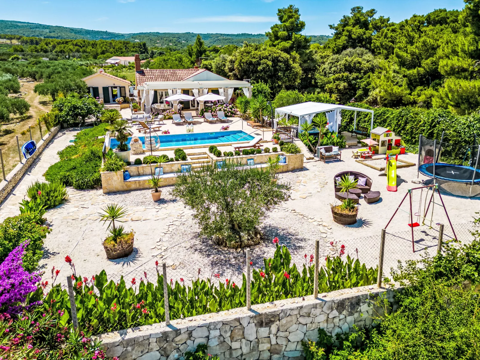 Villa Mutnik - Buiten