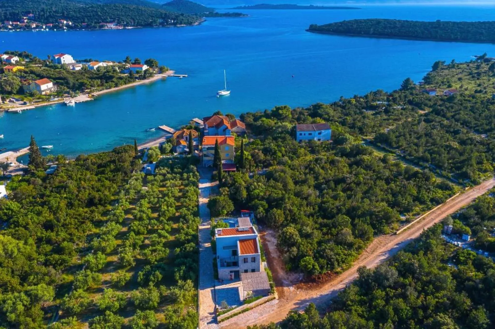 Villa Vera -Three Bedroom Villa with Swimming pool - Uitzicht