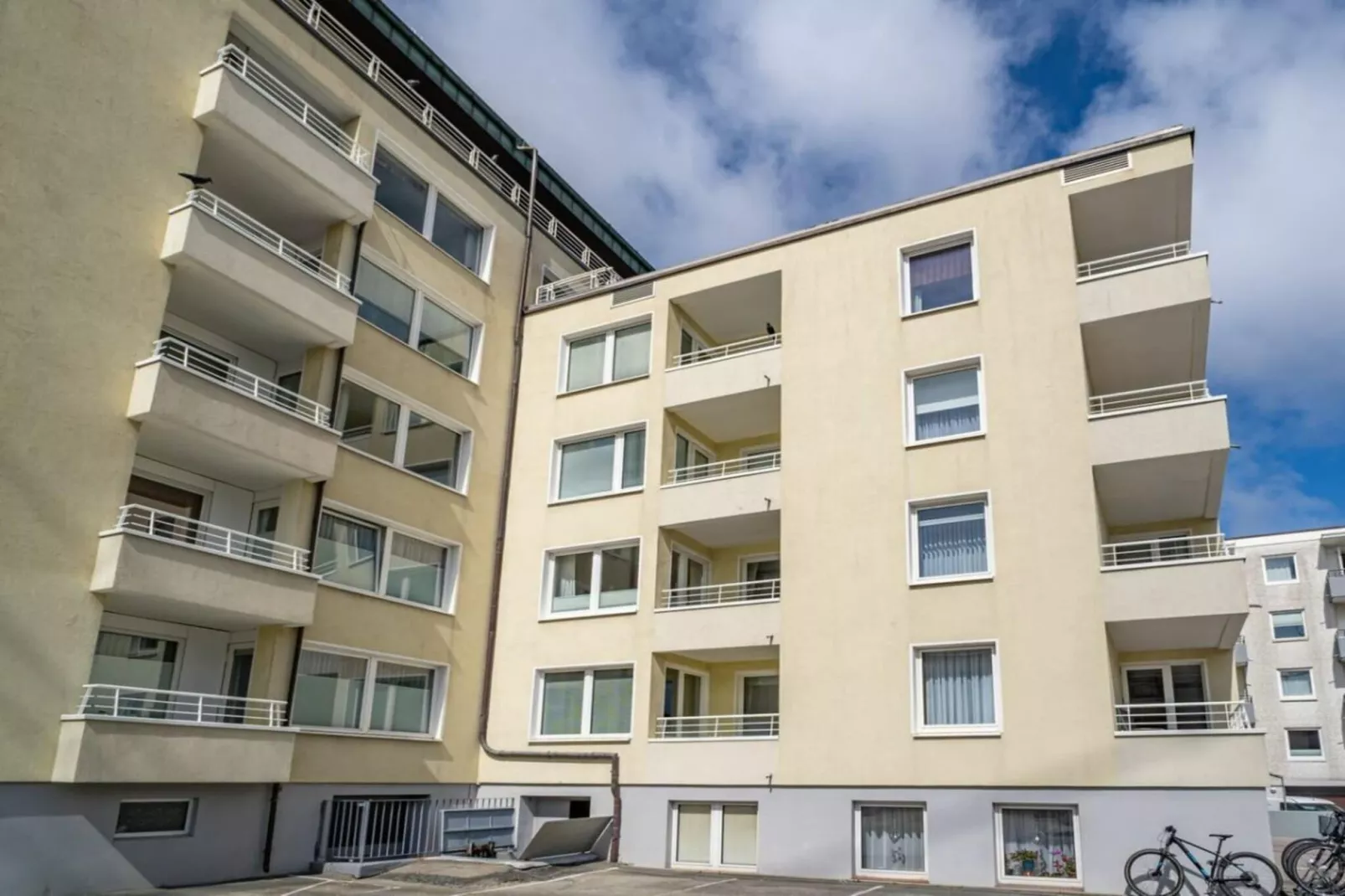 273509-Buitenkant zomer