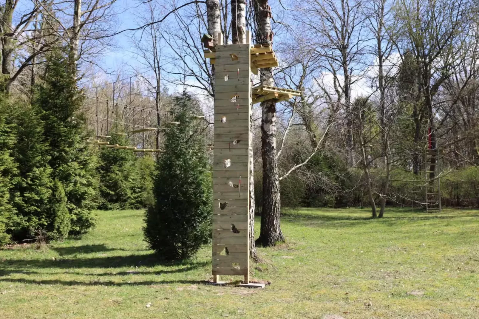 Dom wakacyjny w Sasinie dla max 10 osób - Tuinen zomer