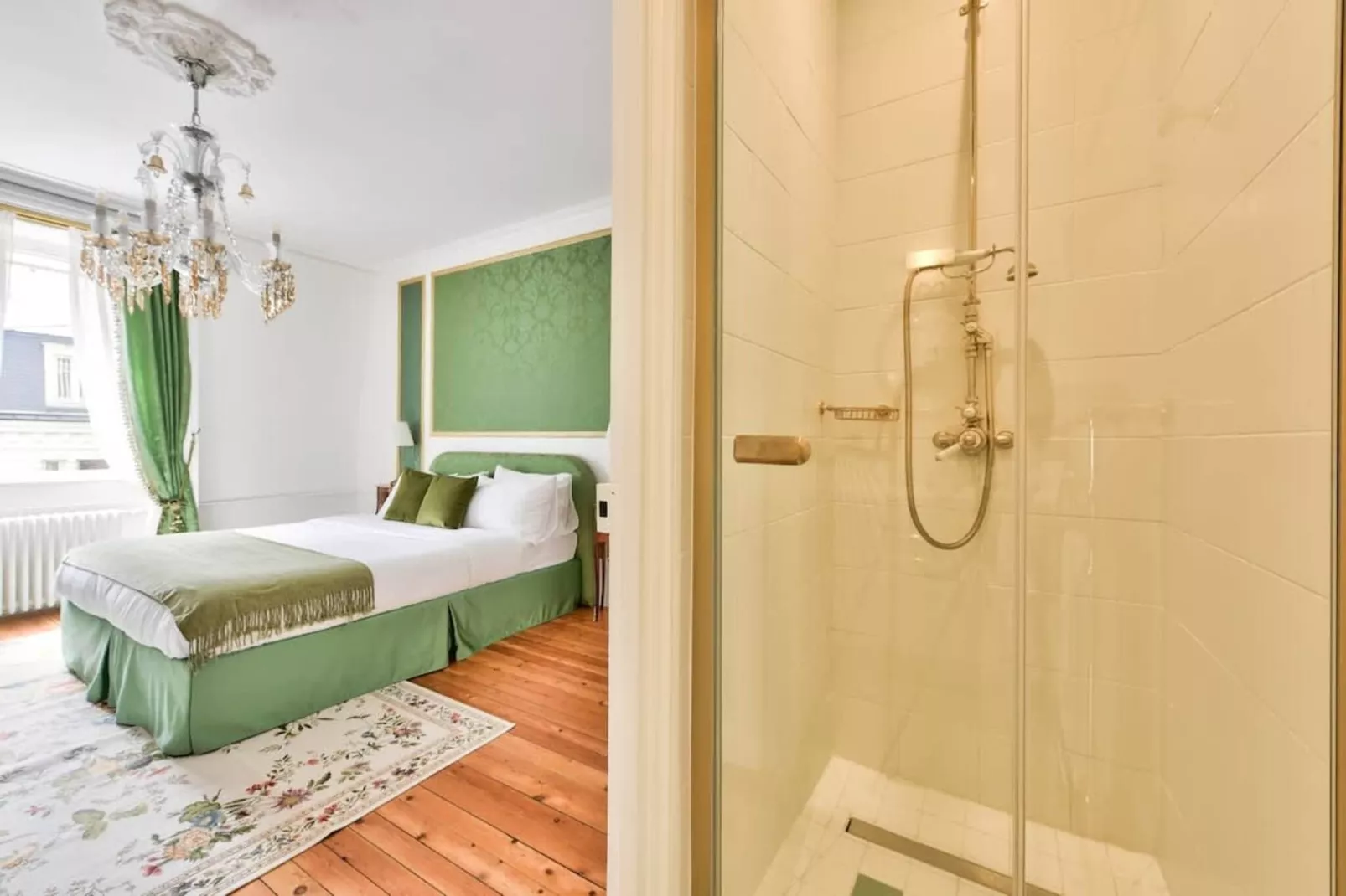 Noble demeure de luxe en plein coeur de Paris-Slaapkamer