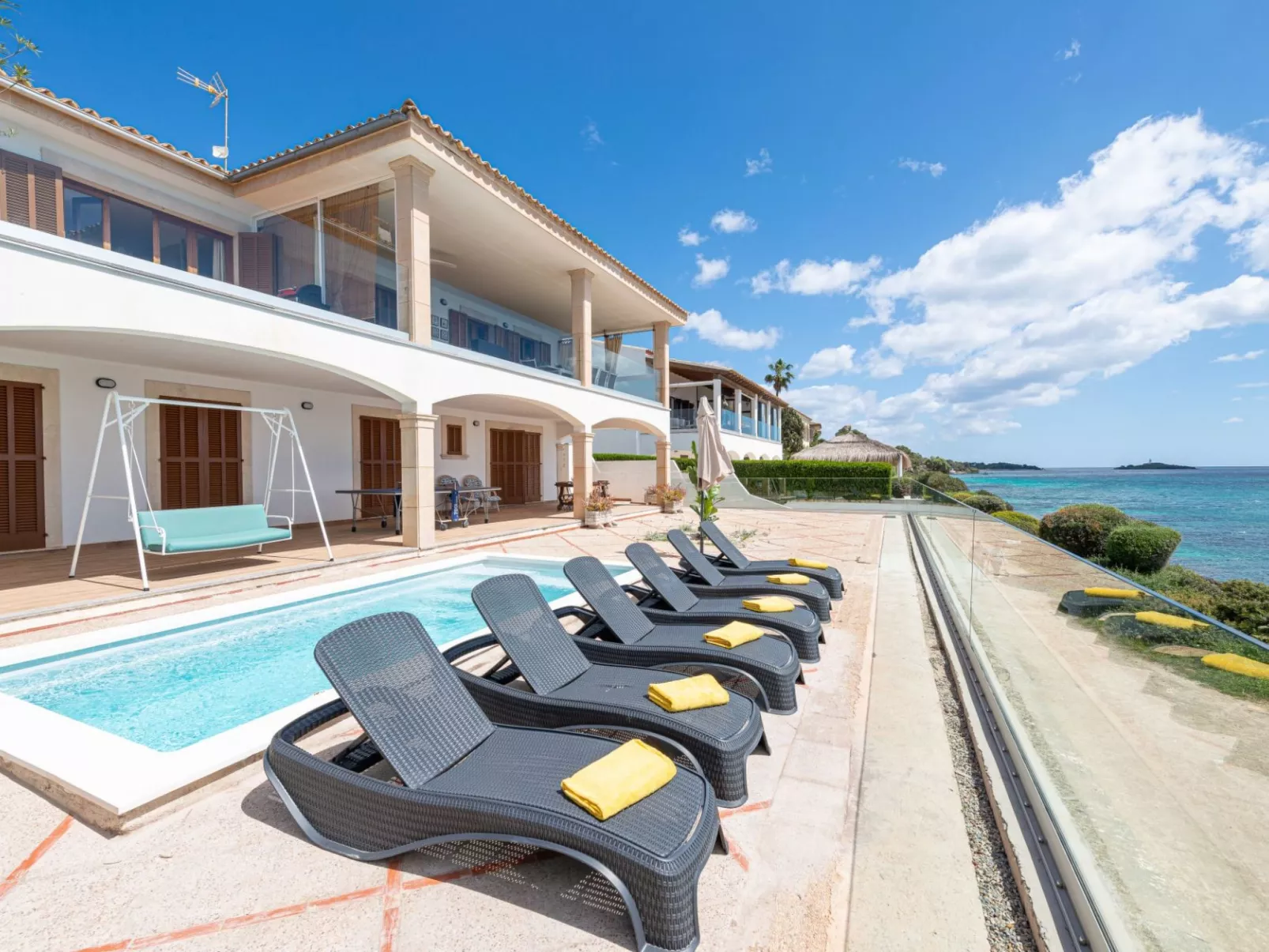 Verträumte Villa mit privatem Pool und Liegewiese - Image-tags.info