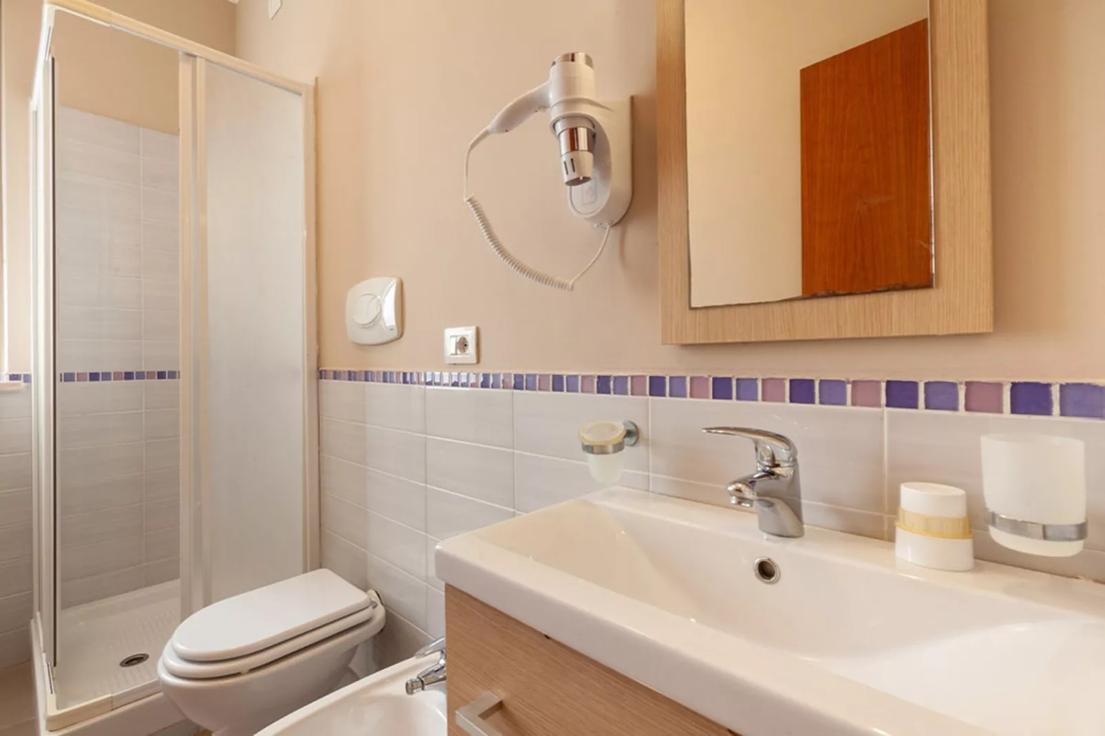 Holiday Club TRILO 6-Badkamer