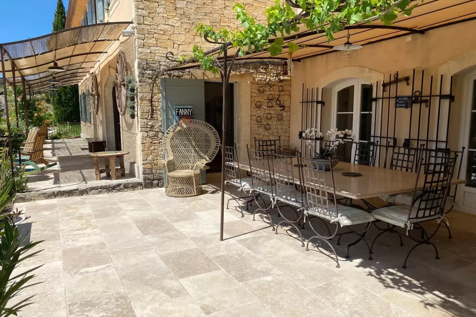 Villa provencale à Murs coeur du Luberon-Terrasbalkon