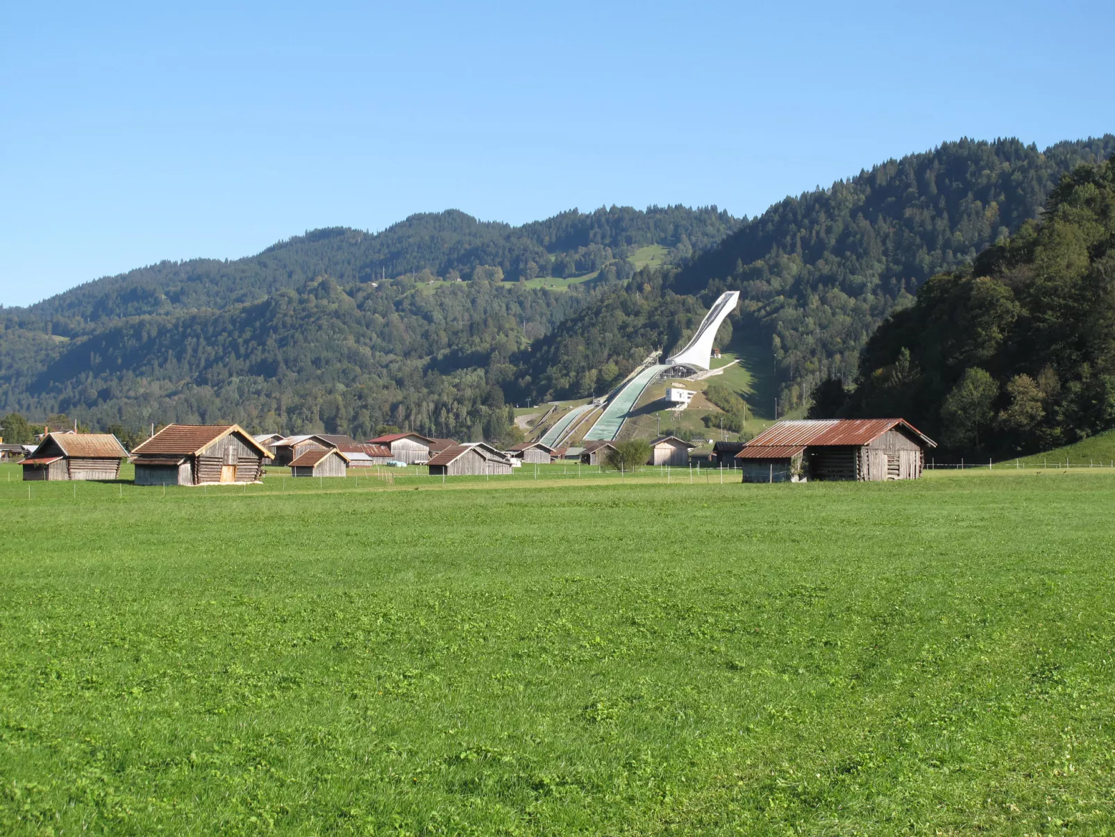 Tolles Ferienhaus in Garmisch-Partenkirchen mit Sonniger Terrasse - Omgeving