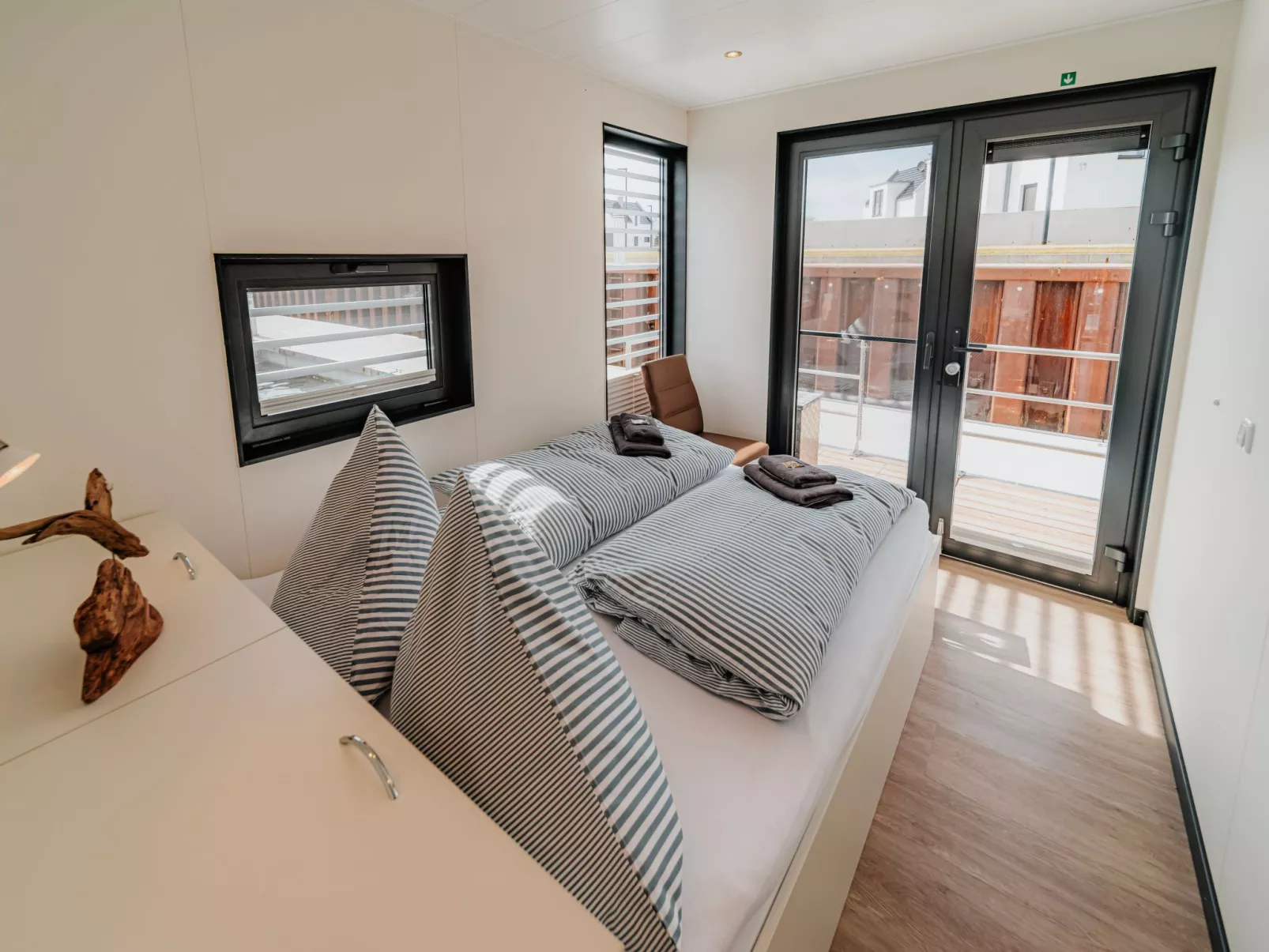 Sealoft auf der Ostsee Floatinghouse Trinity - Image-tags.info