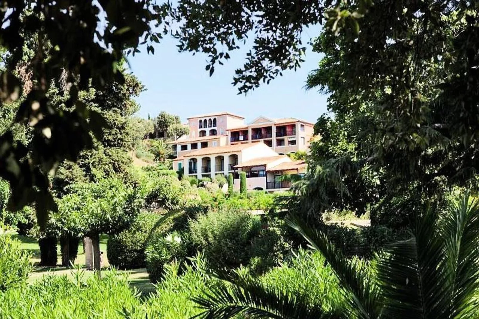 Résidence Les Parcs de Grimaud - maeva Home - Uitzicht zomer