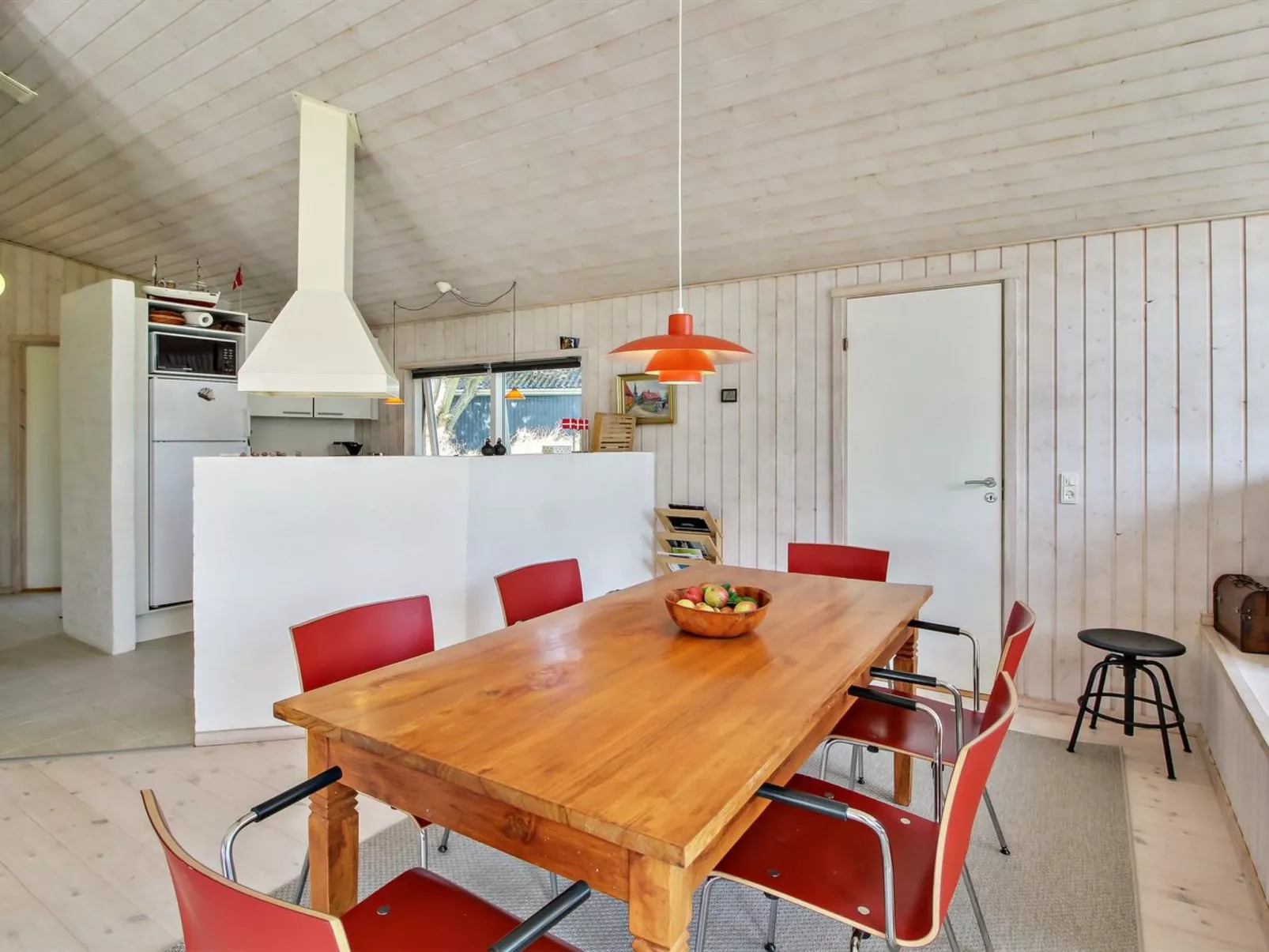 "Lilla" - 120m from the sea - Binnen