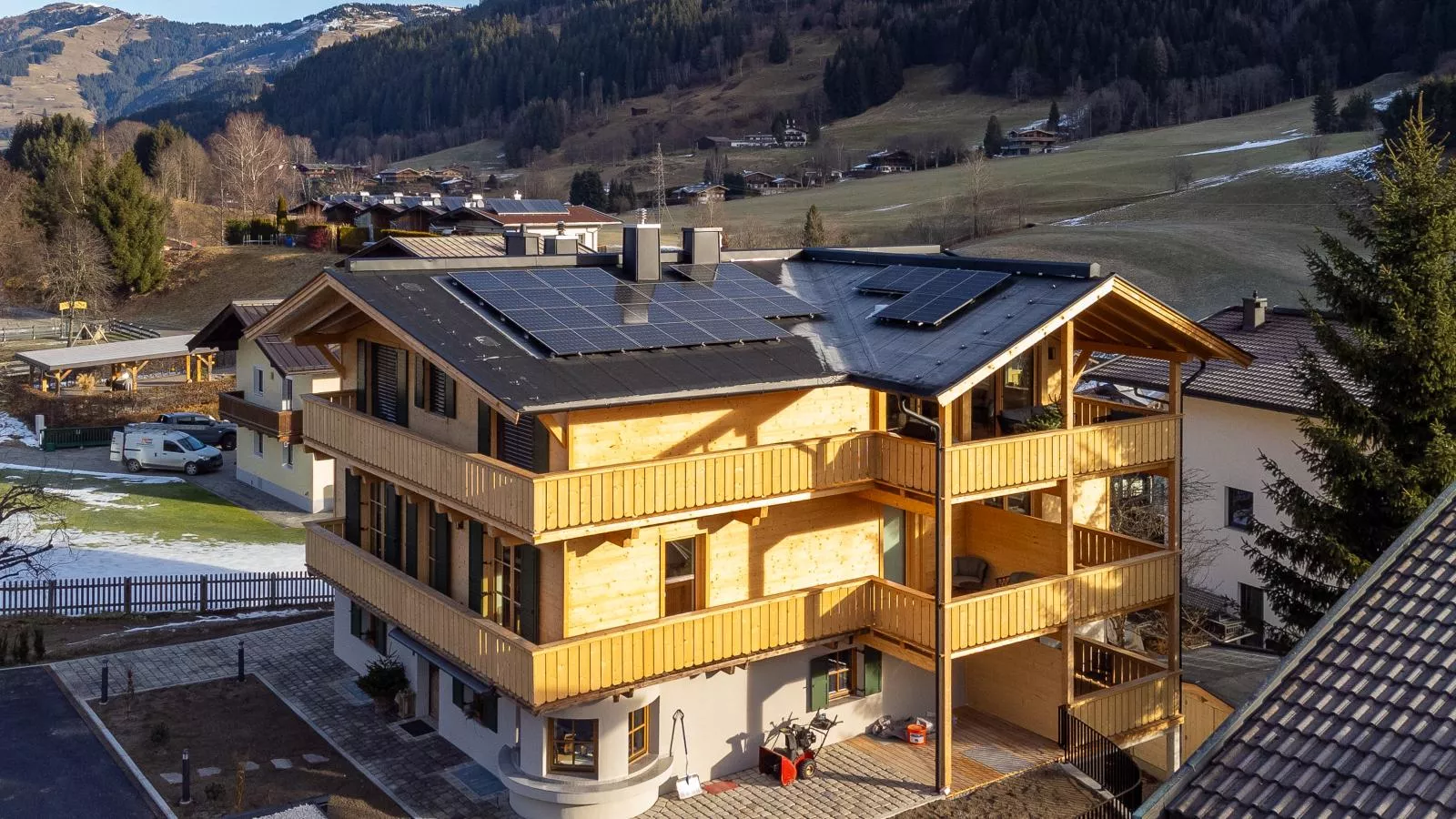 Haus Tauernblick Top 3 und 4-Exterieur winter