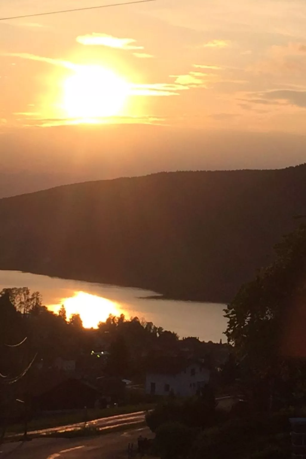 Chalet "Le Flocon Bleu" mit Blick auf das Wasser - Image-tags.info