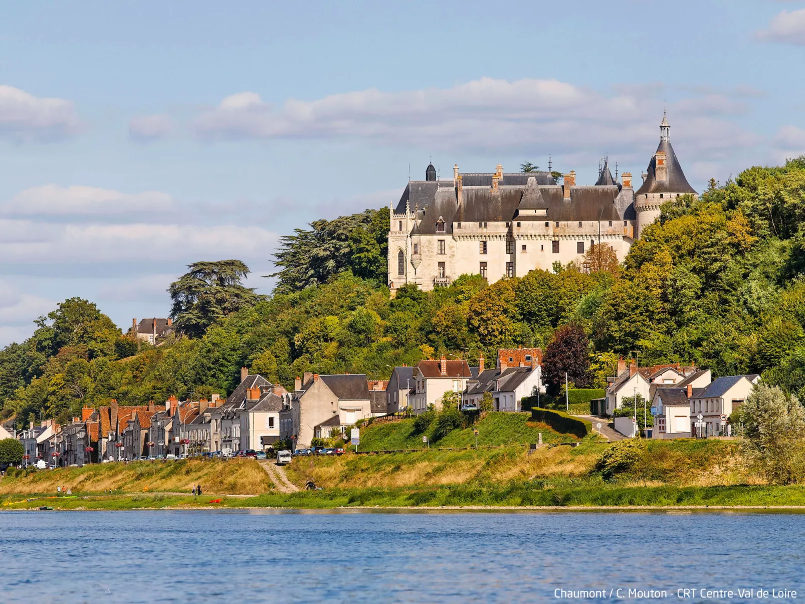 In Chouzy-Sur-Cisse mit Grill, Terrasse und Garten - Omgeving