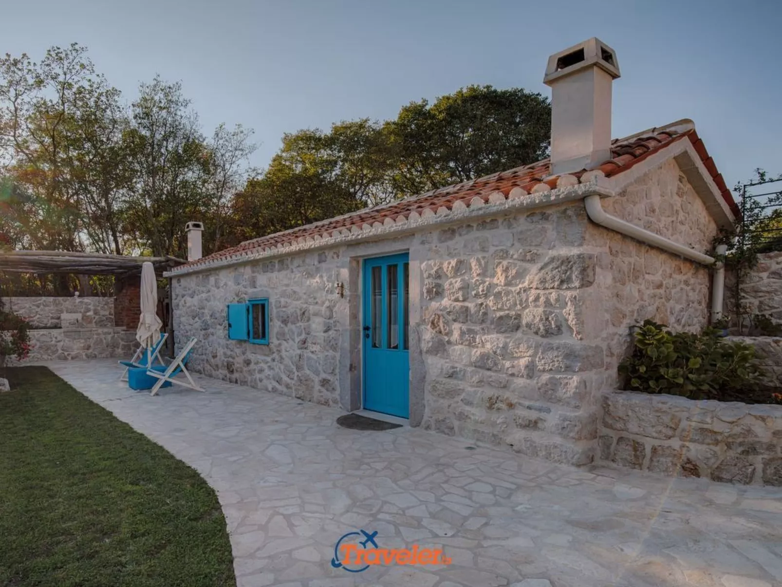 Schöne Steinvilla mit beheiztem Pool und Sauna - Image-tags.info