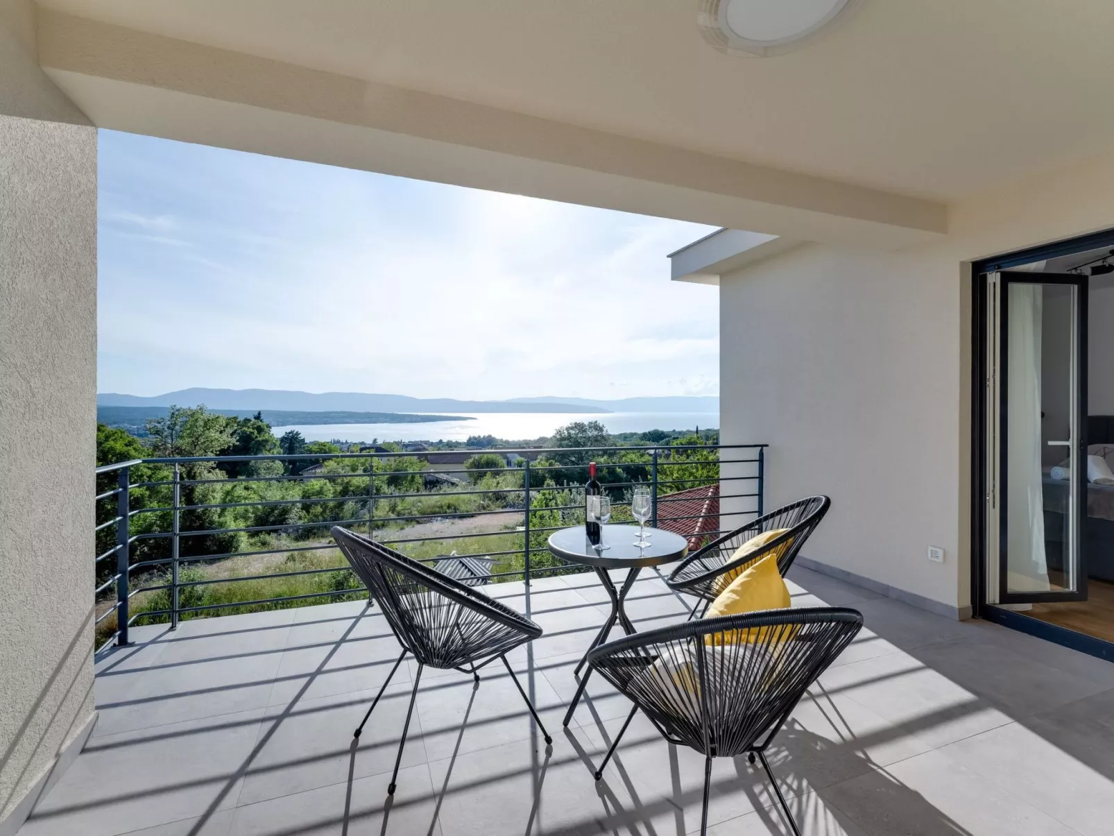 Schone Villa mit Pool, Meerblick, Strand - Image-tags.info