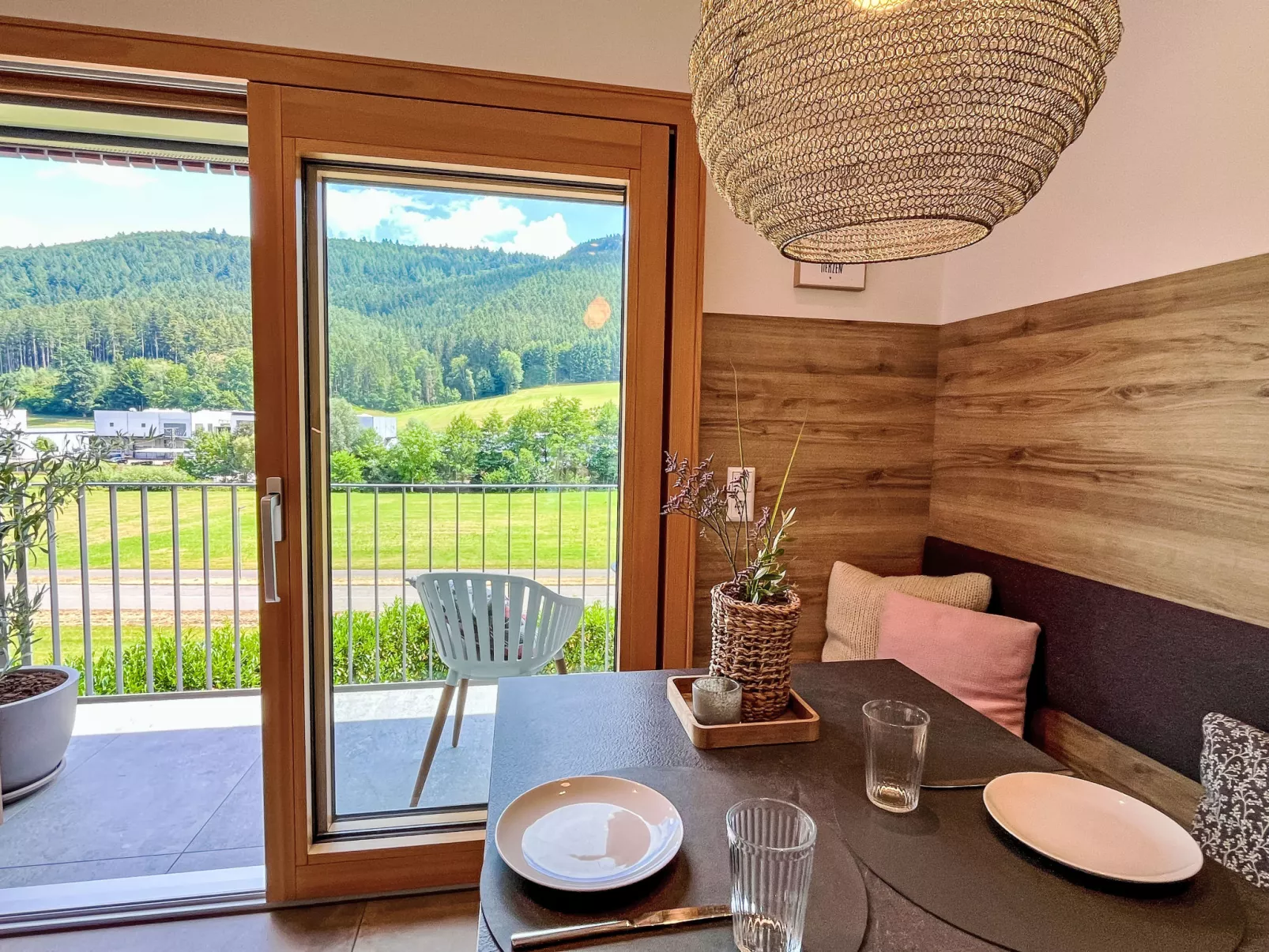 Kinast (HFT201) - Binnen