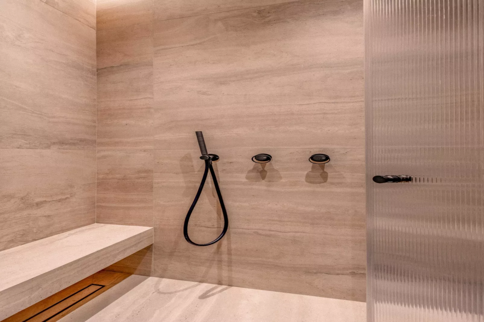 FDL-85-WAGRAM-1C-Niet-getagd