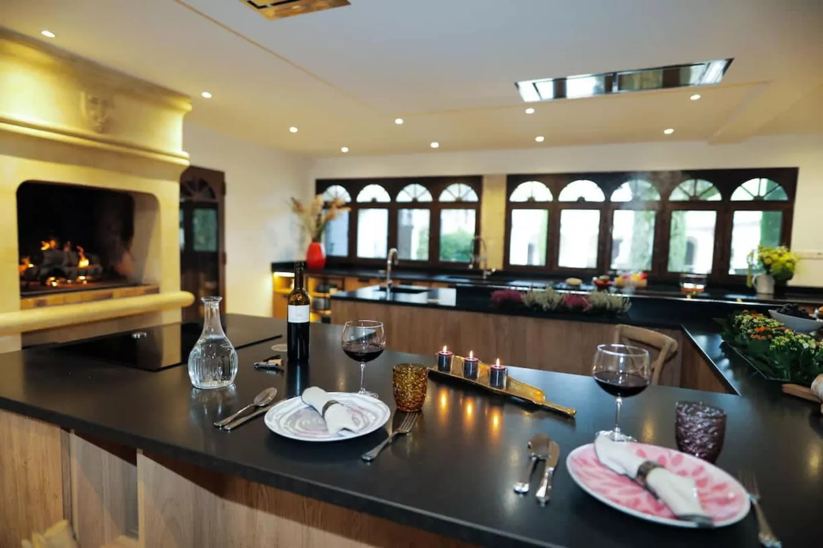 Charmant Mas Provençal avec piscine et jacuzzis-Keuken