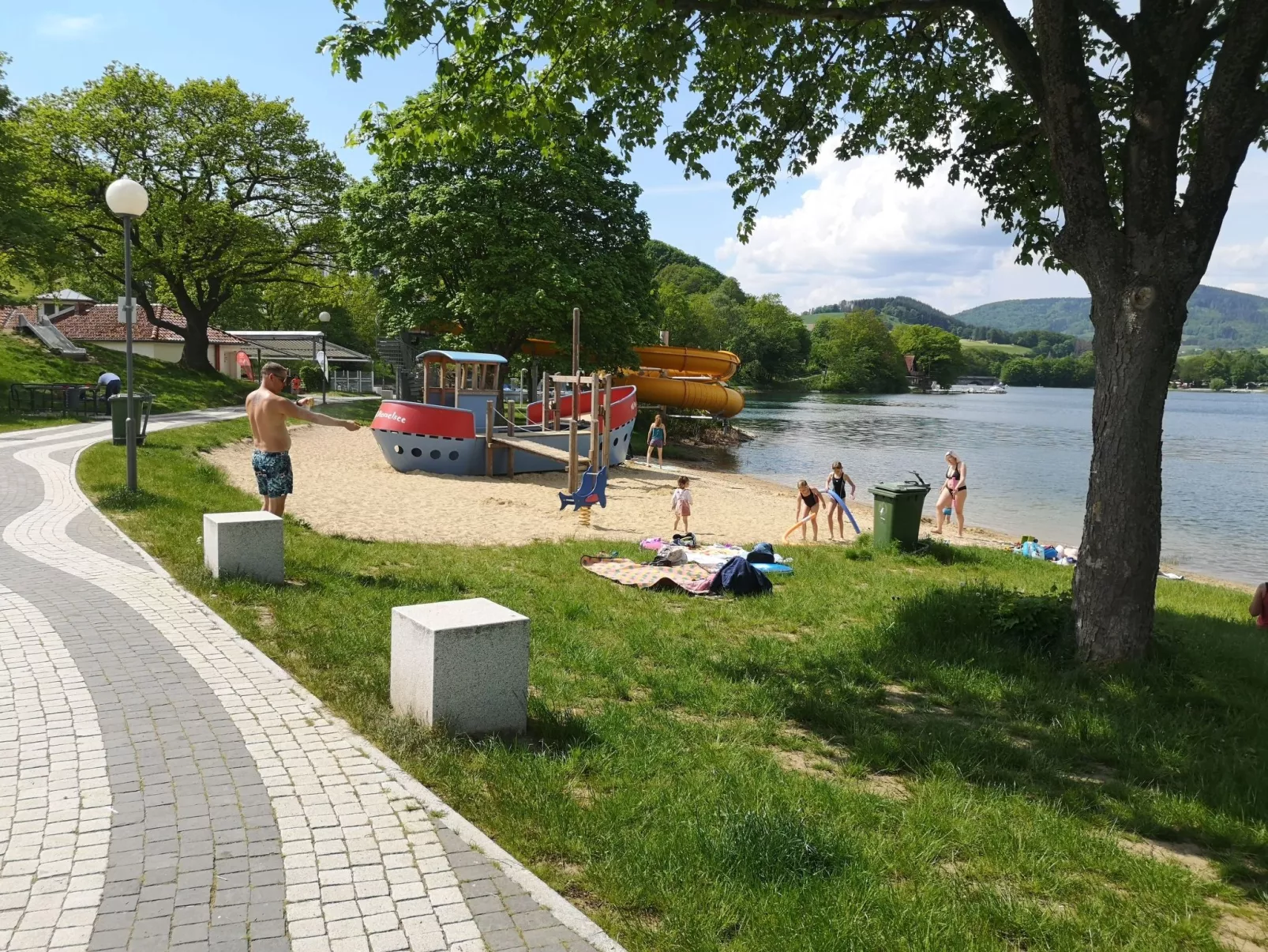 Für 6 Personen ca. 60 m&sup2; in Diemelsee-Heringhausen, Hessen (Hessisches Ber - Image-tags.info