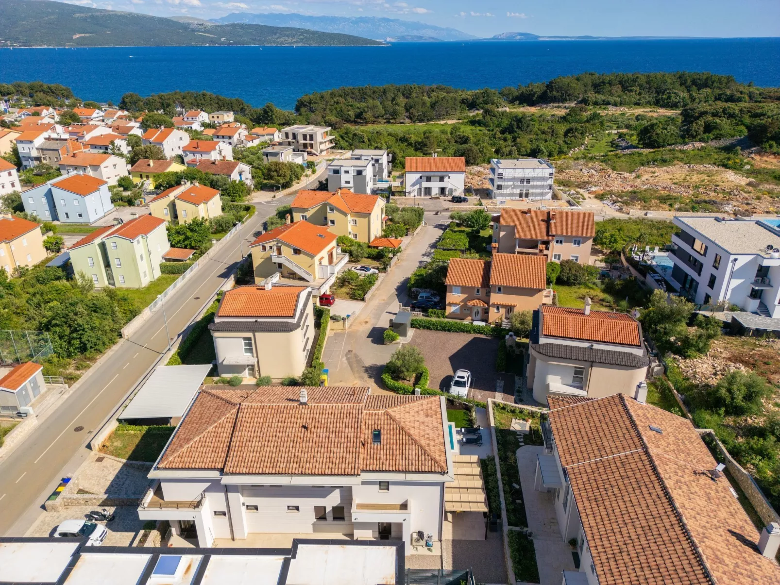 "Lana" mit Schwimmbad - Image-tags.info