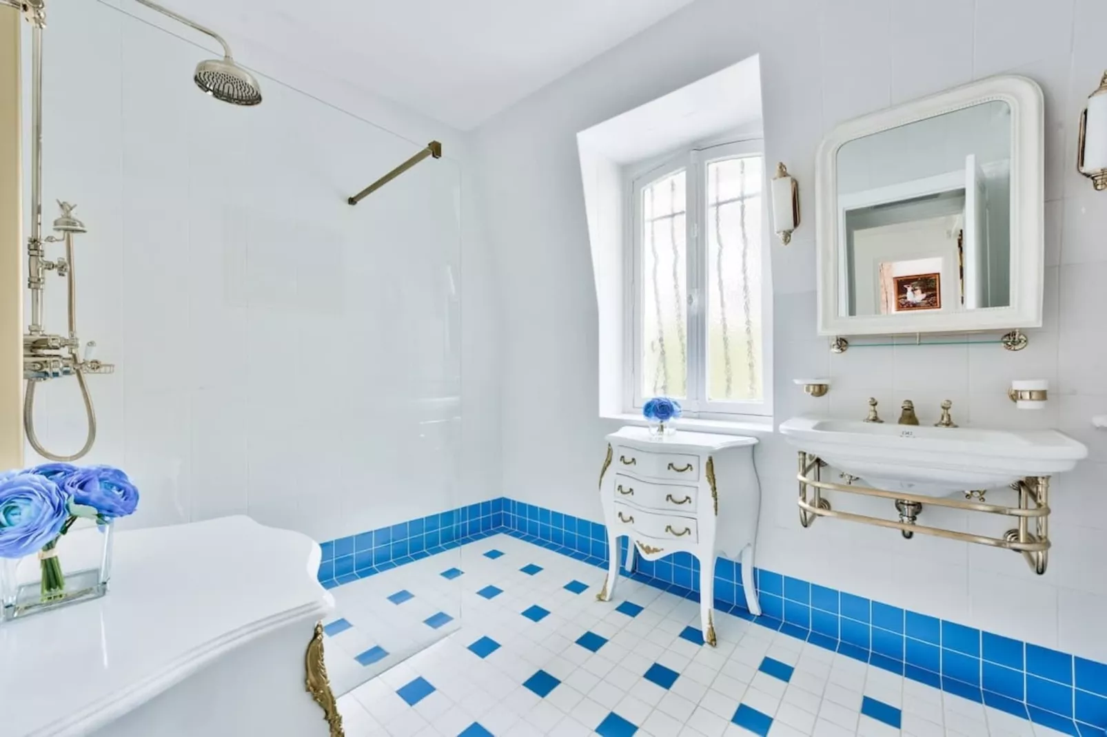 Noble demeure de luxe en plein coeur de Paris-Badkamer