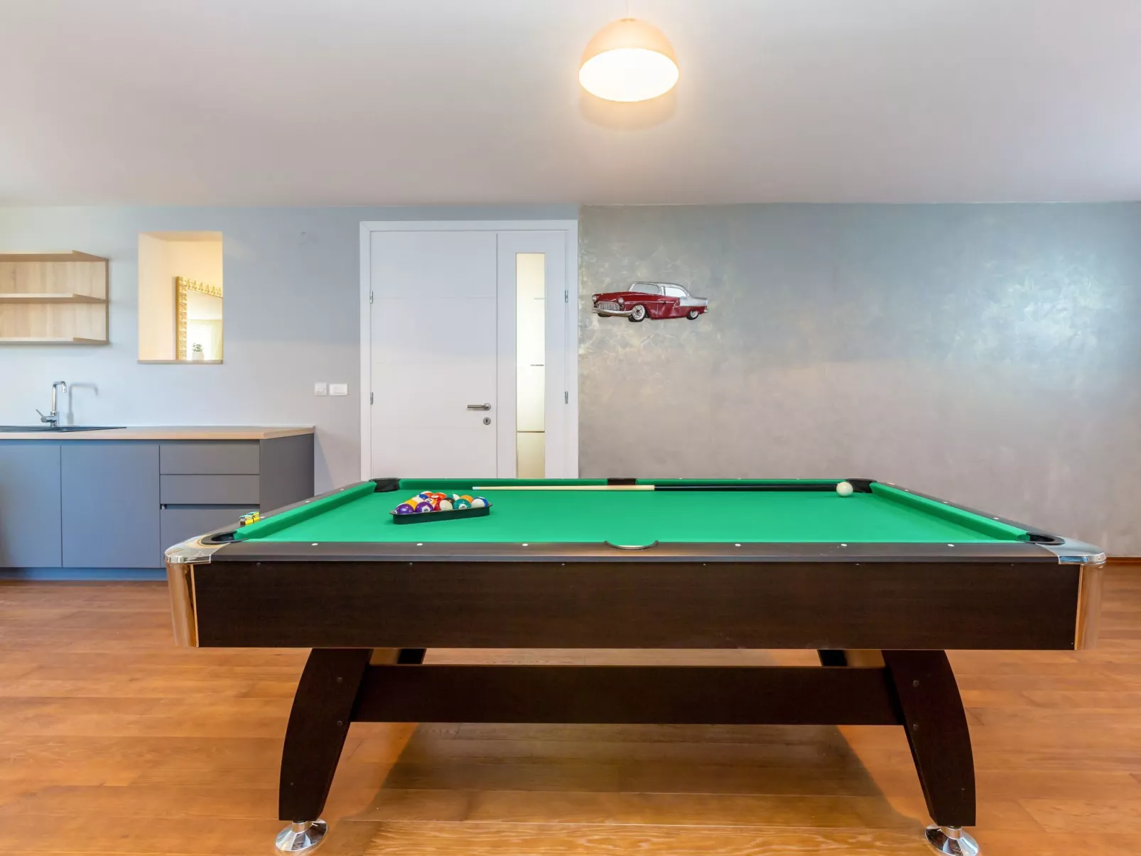 Schöne Villa in einer ruhigen Umgebung mit Pool - Image-tags.info