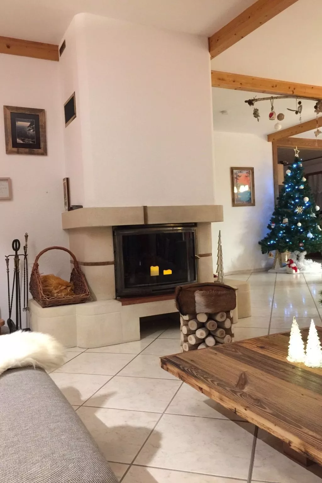 Chalet "Le Flocon Bleu" mit Blick auf das Wasser - Image-tags.info