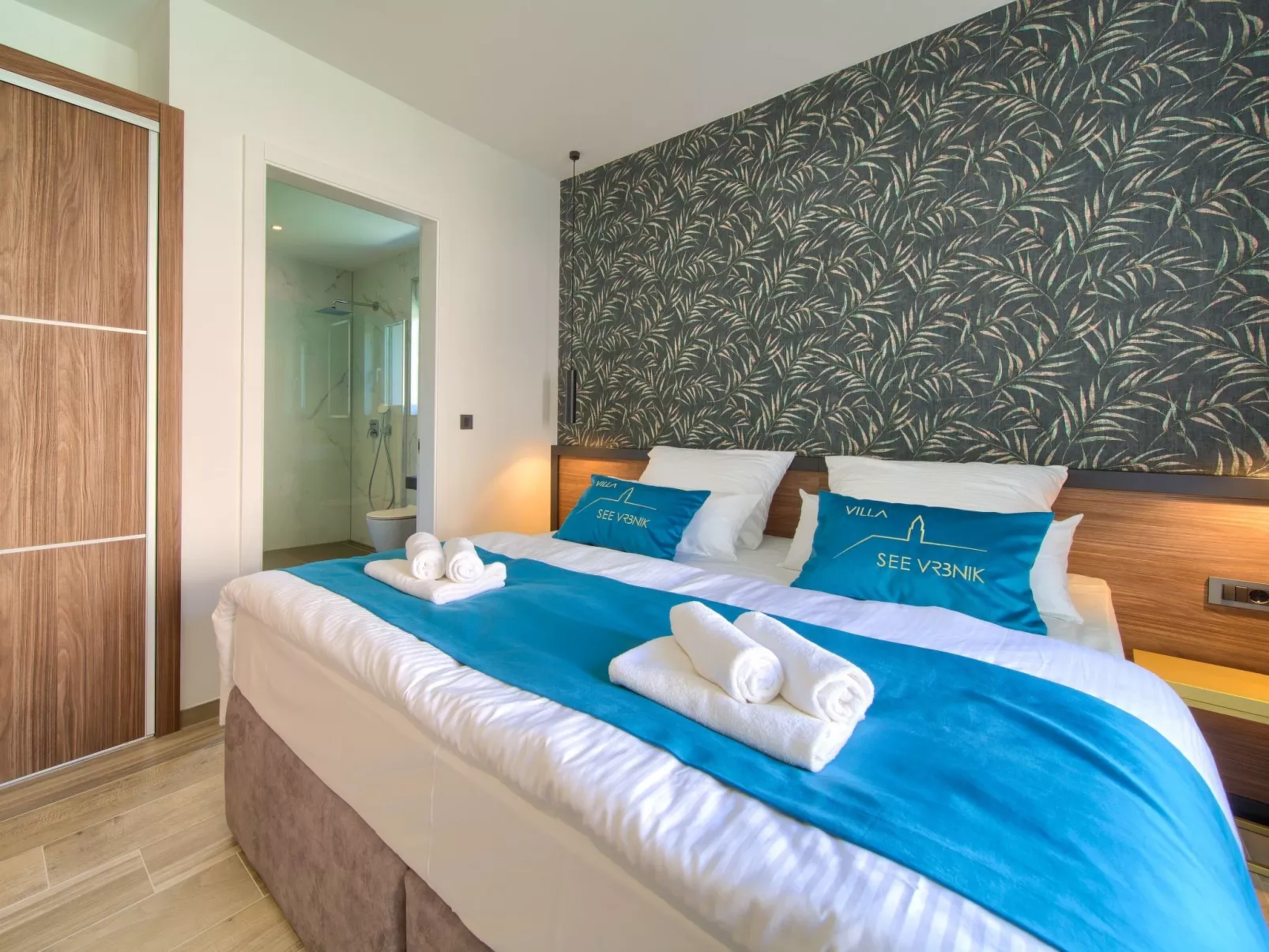 Luxuriöse Villa mit Pool und fantastischem Meerblick - Image-tags.info