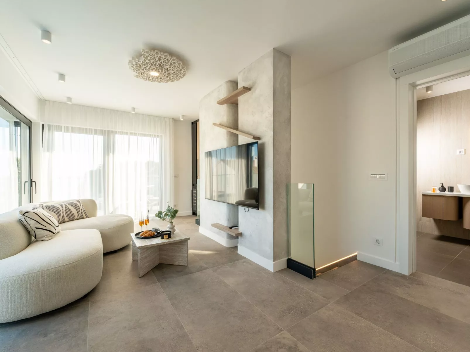 Vier-Schlafzimmer-Wohnung Dantela mit Tauchbecken - Binnen