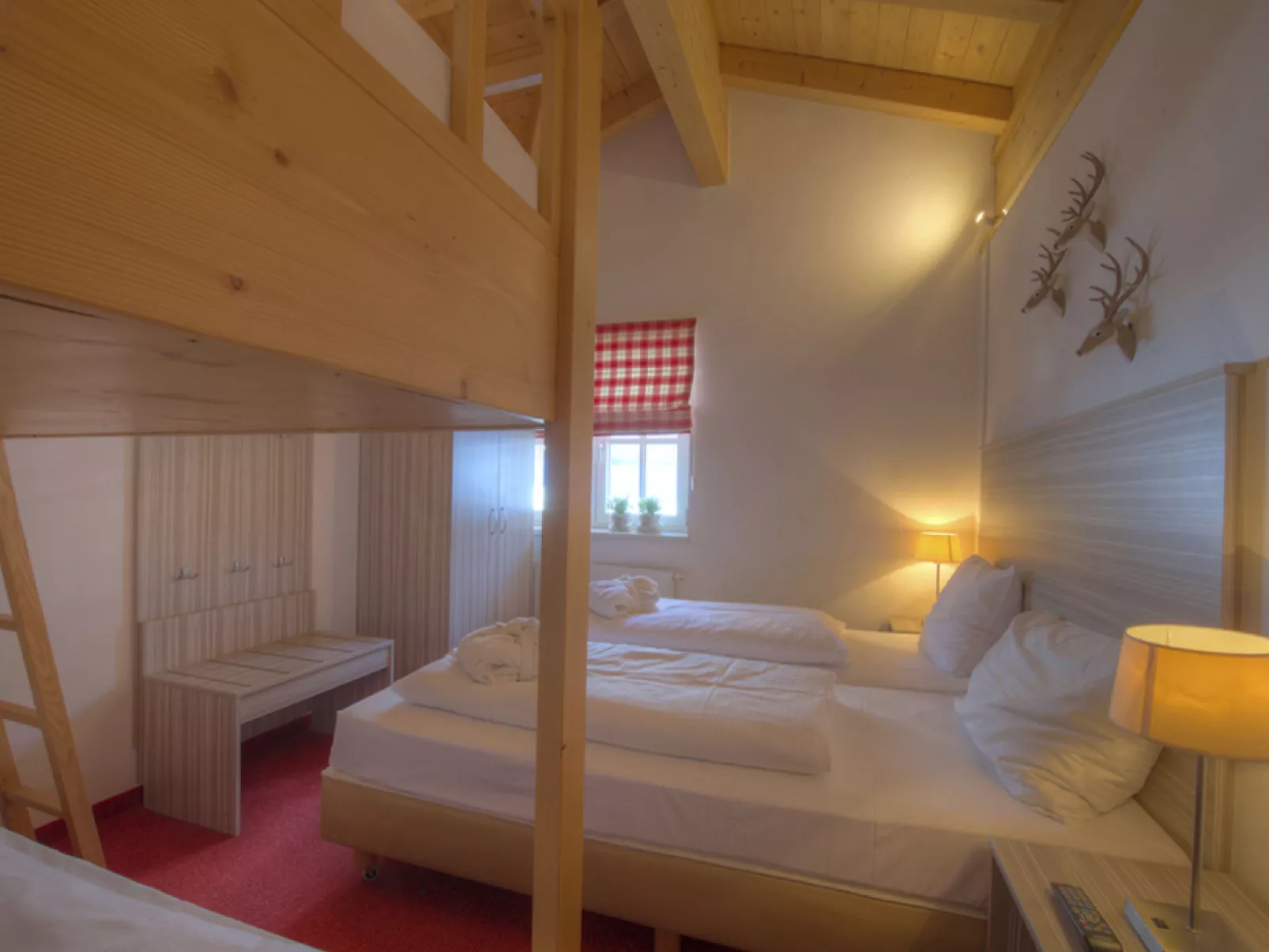 Penthouse Alpinresort Kaprun oben 14 - Image-tags.info