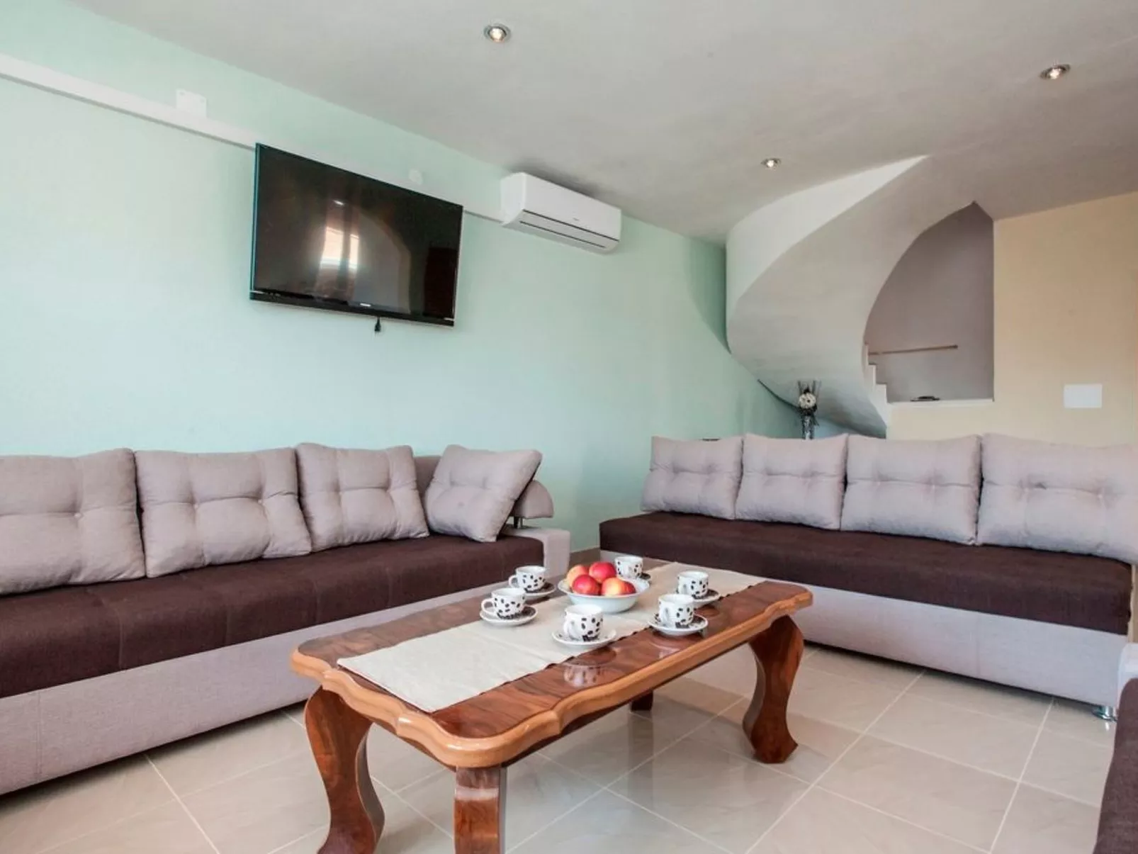 Villa "Villa Katy" mit Garten, Grill und Terrasse - Image-tags.info