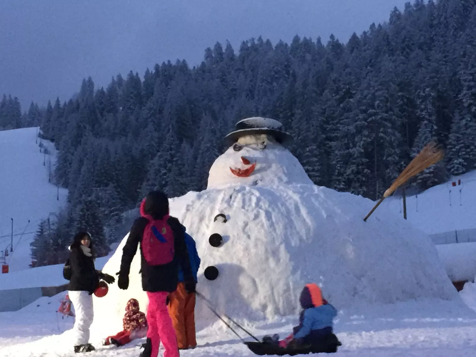 Chalet "Le Flocon Bleu" mit Blick auf das Wasser - Image-tags.info