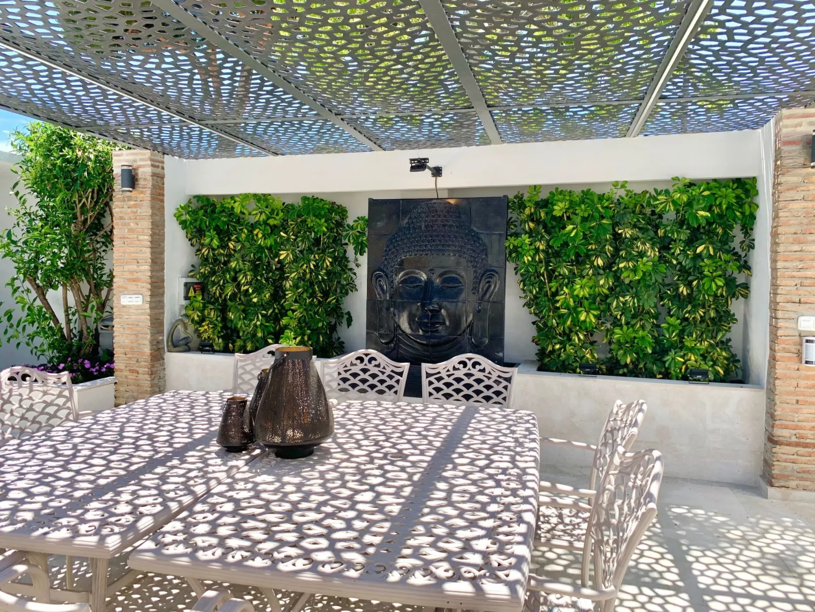 In der Nähe des Strandes, beheiztes Schwimmbad, Spielraum, Spielzimmer, etc - Buiten