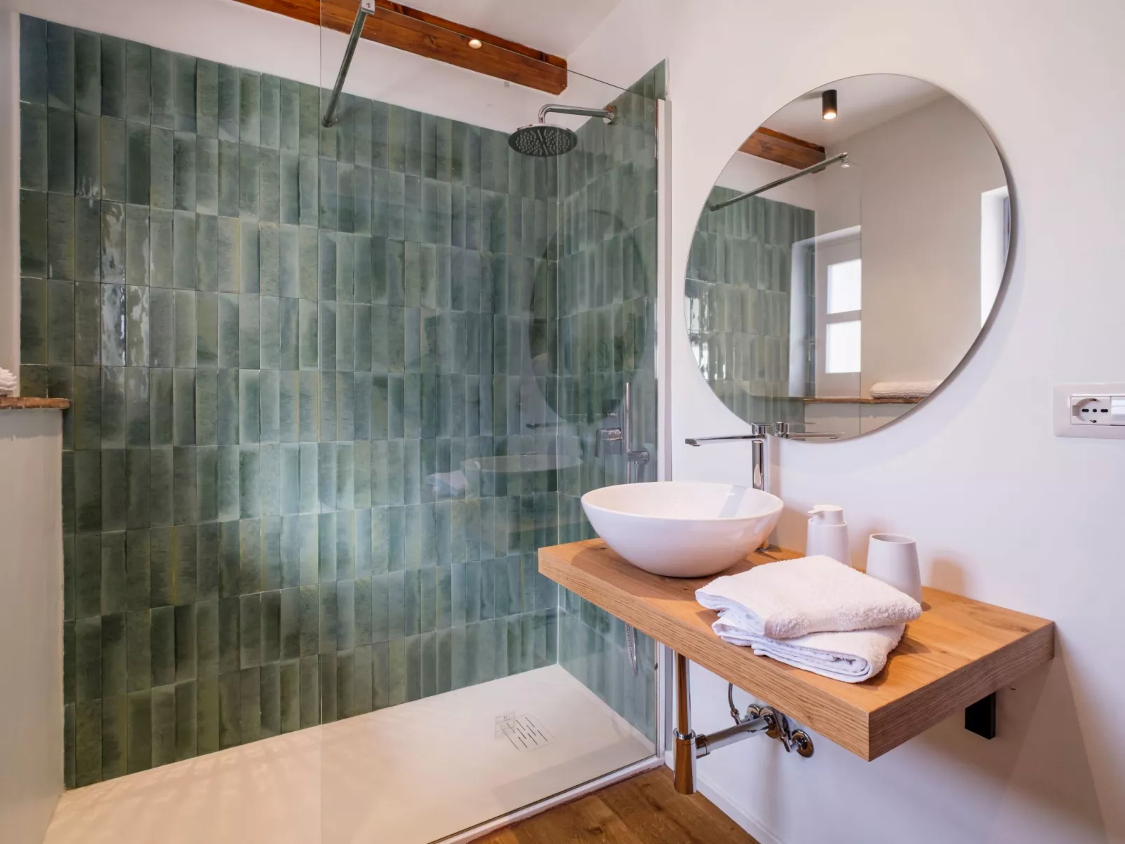 Altes gallurisches Bauernhaus mit Blick auf Olbia - Binnen