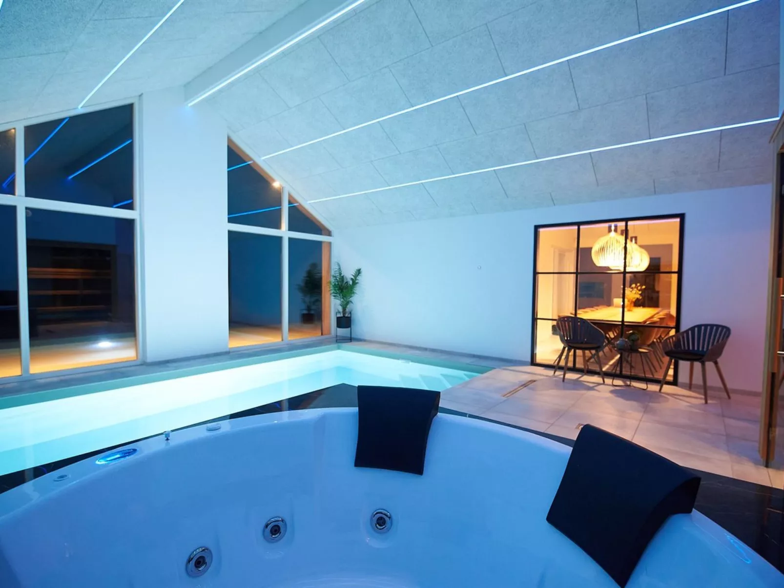 "Menja" - 1.4km from the sea - Buiten