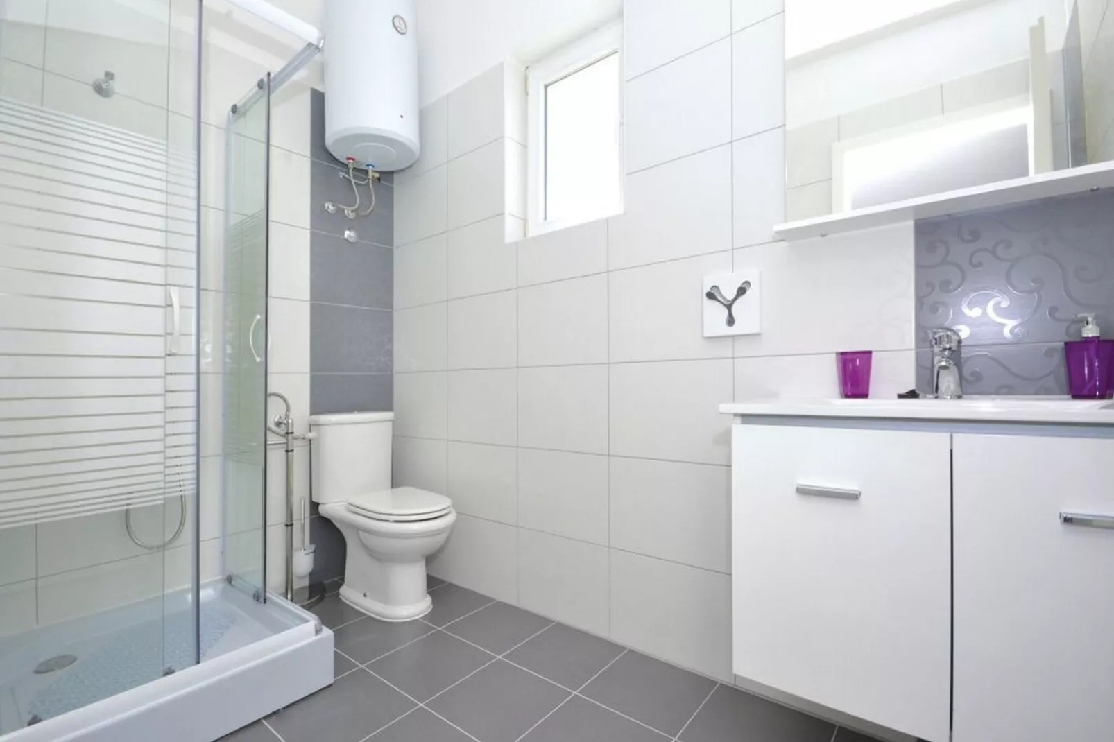 Villa Blanka - Six Bedroom Villa with Swimming Pool and Sea View-Badkamer