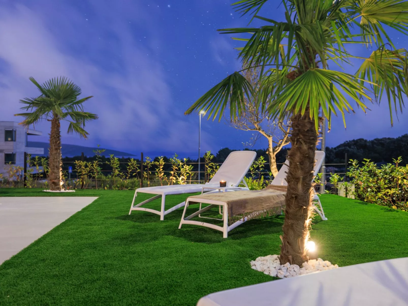 Neue moderne Villa mit Pool in der Nähe von dem - Image-tags.info