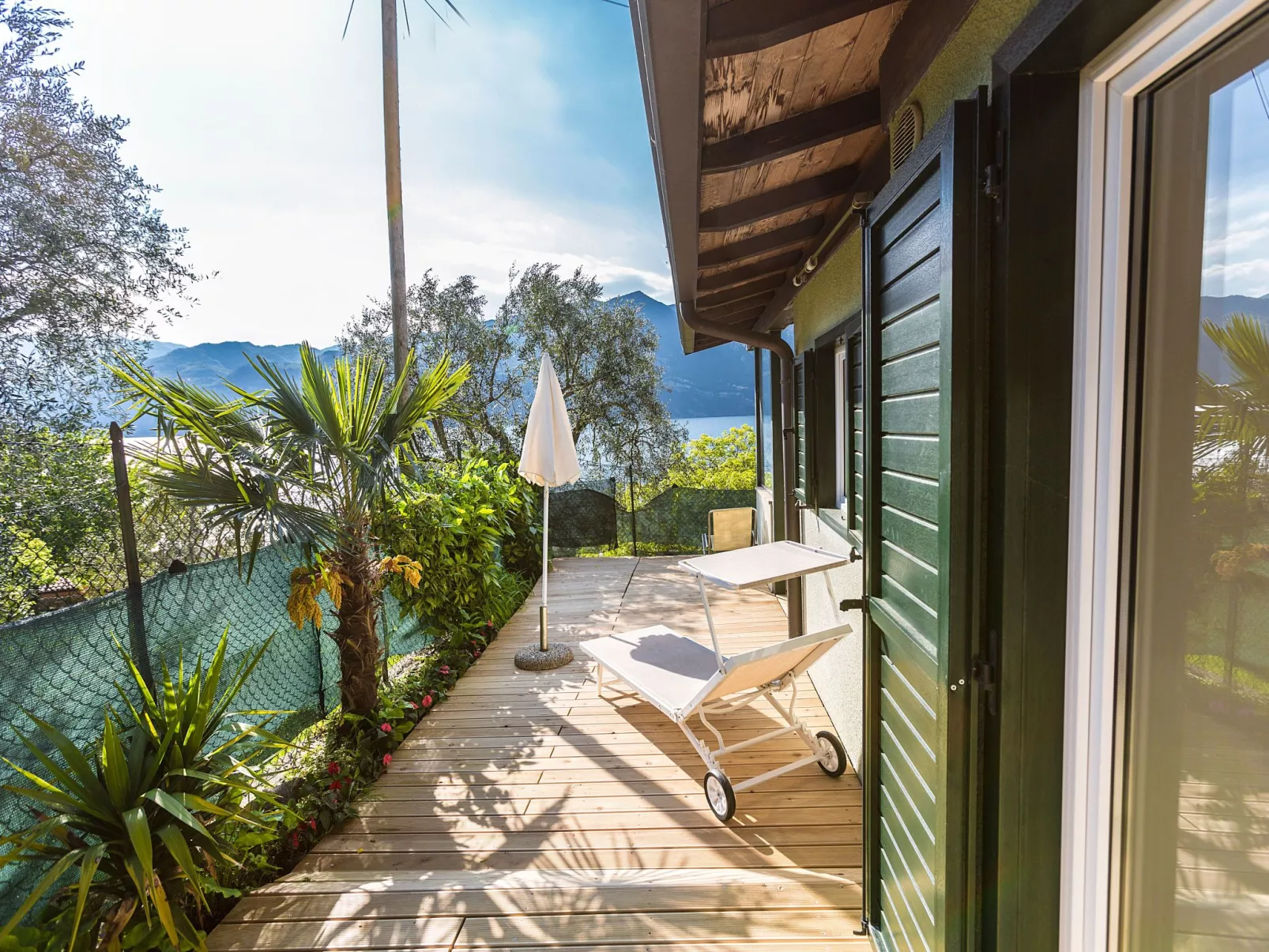 Zwei-Zimmer-Wohnung mit Seeblick, Grill und Gemeinschaftspool - Image-tags.info