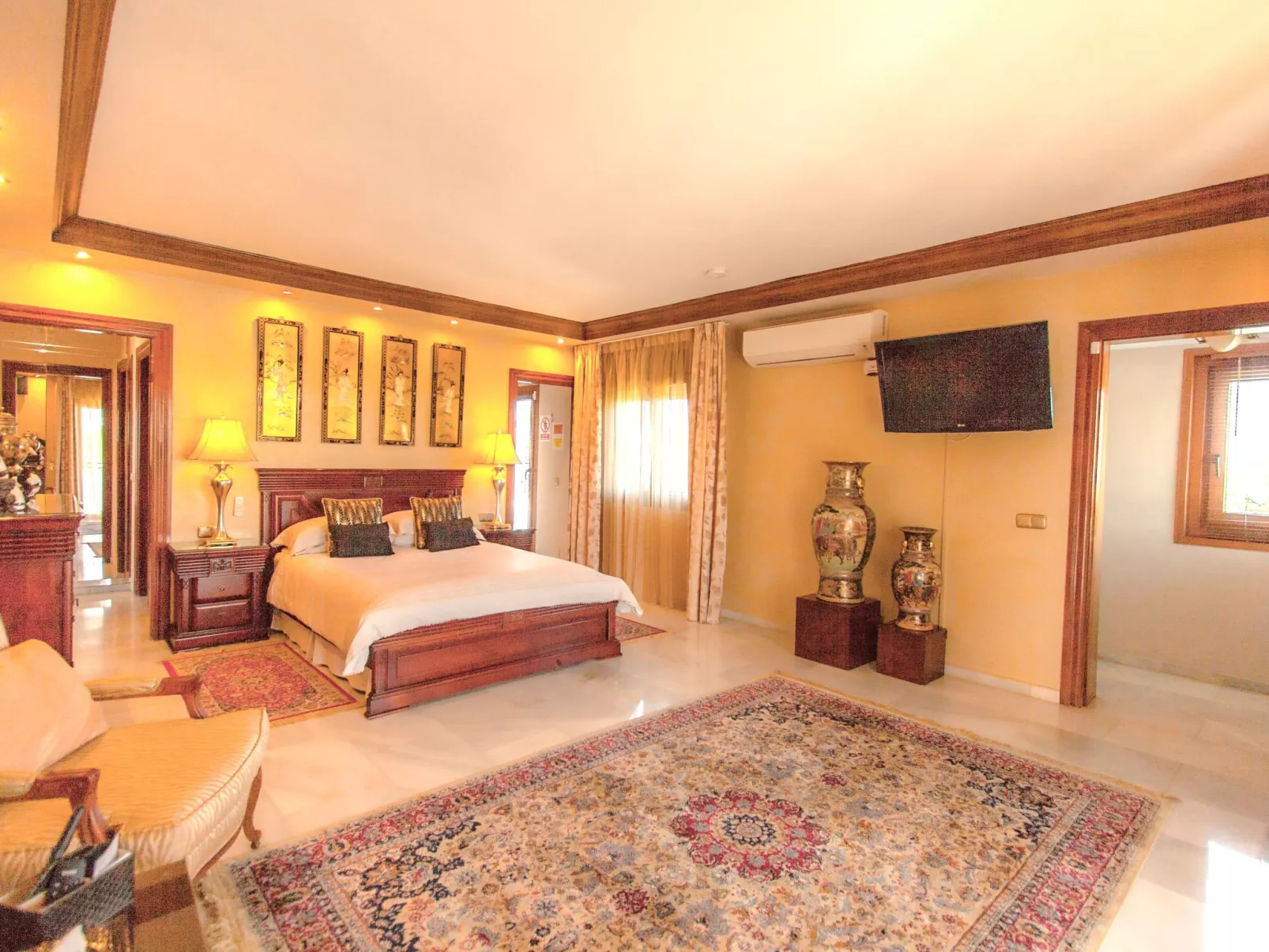 In der Nähe des Strandes, beheiztes Schwimmbad, Spielraum, Spielzimmer, etc - Binnen