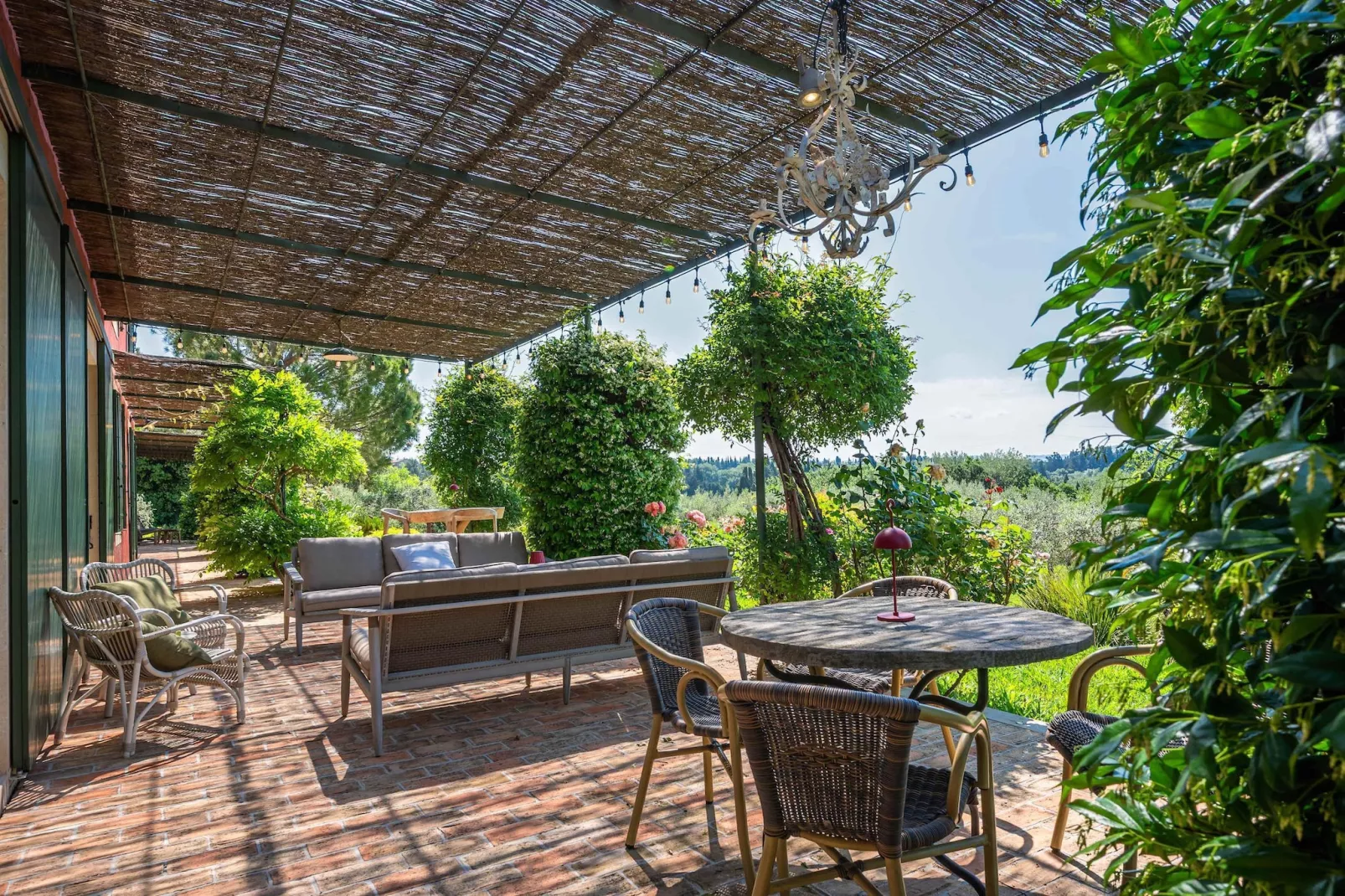 Le Mas Elaïa  votre havre familial avec piscine privée-Terrasbalkon