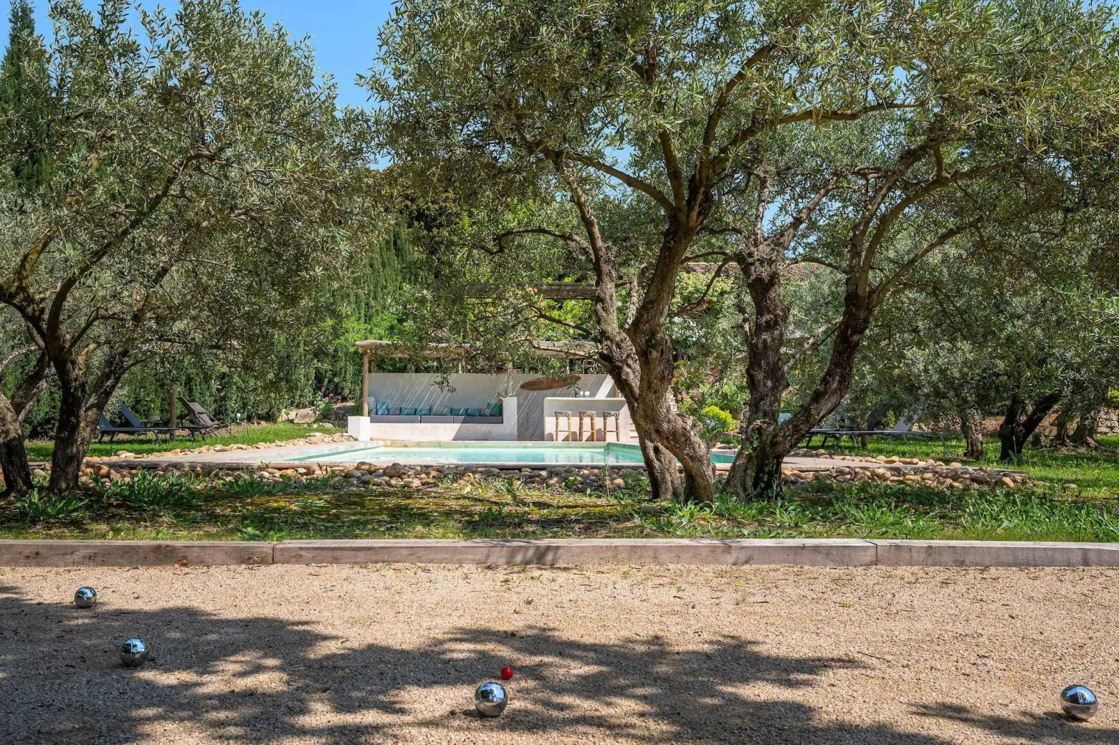 Le Mas Elaïa  votre havre familial avec piscine privée-Tuinen zomer