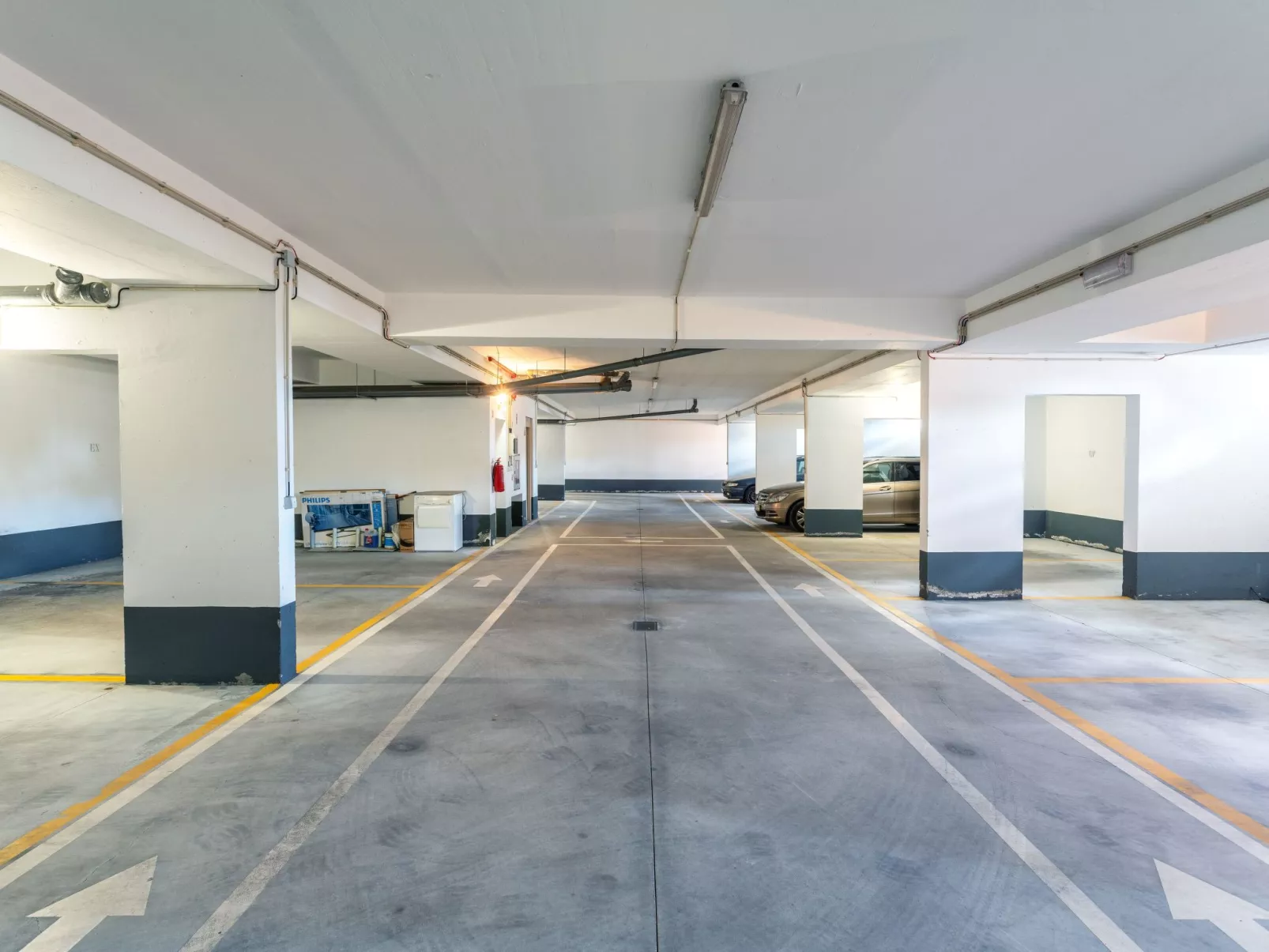 "Elena 2" mit Blick auf das Wasser - Image-tags.info