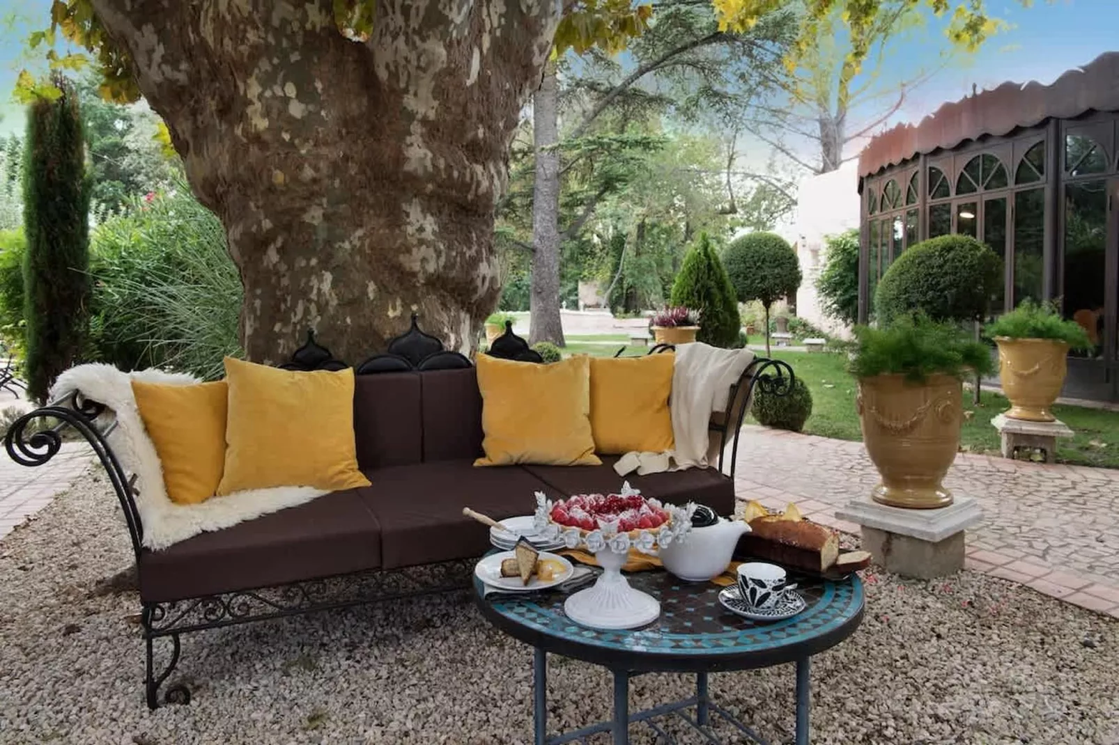 Charmant Mas Provençal avec piscine et jacuzzis-Terrasbalkon