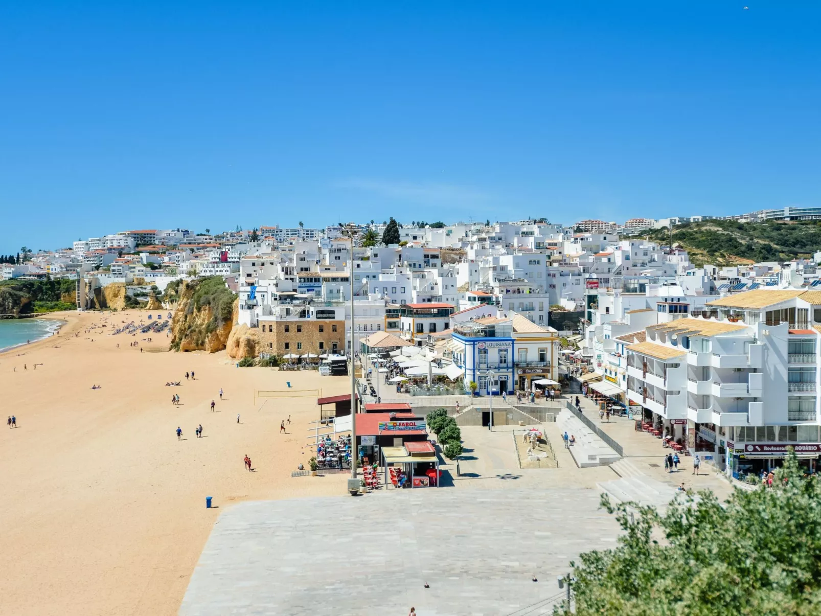 "Elena 1" mit Blick auf das Wasser - Image-tags.info