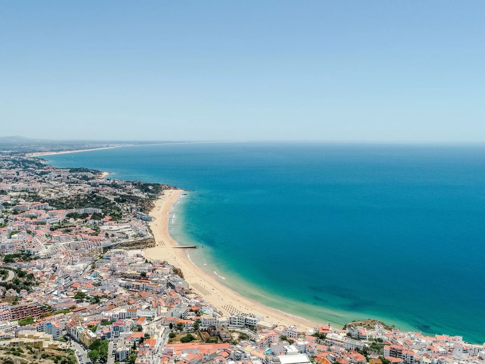 "Elena 2" mit Blick auf das Wasser - Image-tags.info