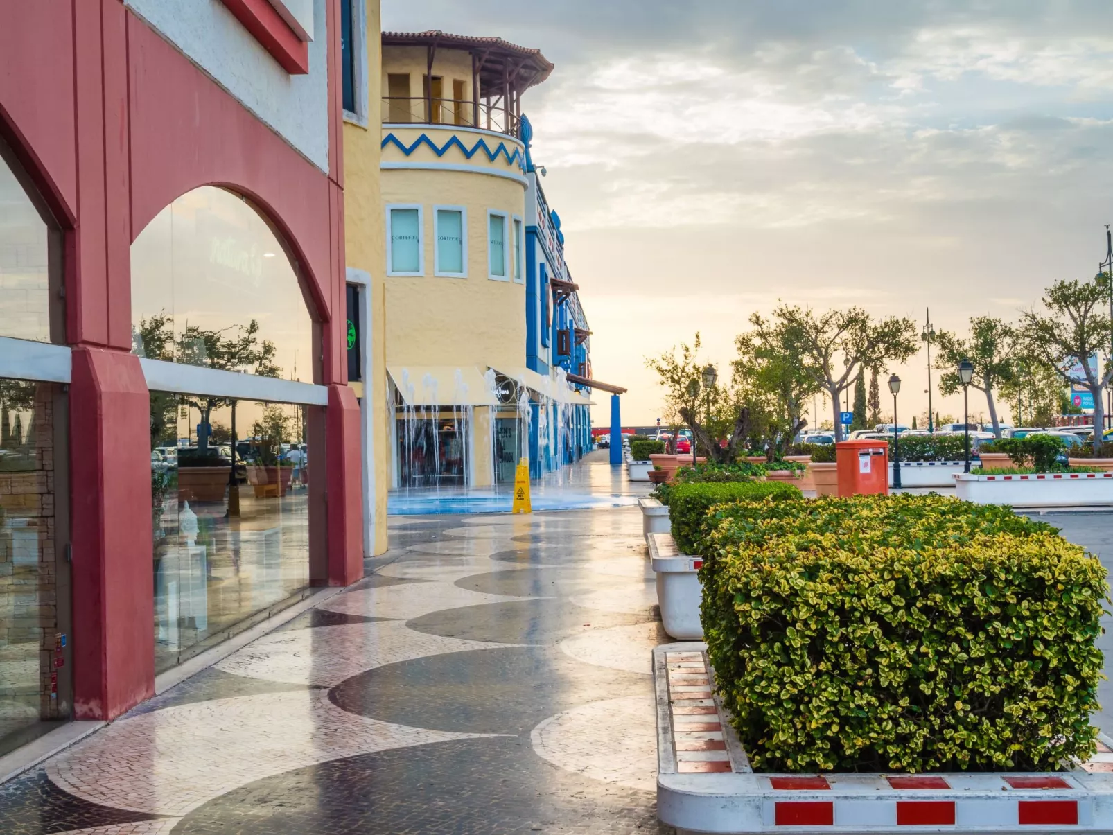 "Elena 1" mit Blick auf das Wasser - Image-tags.info