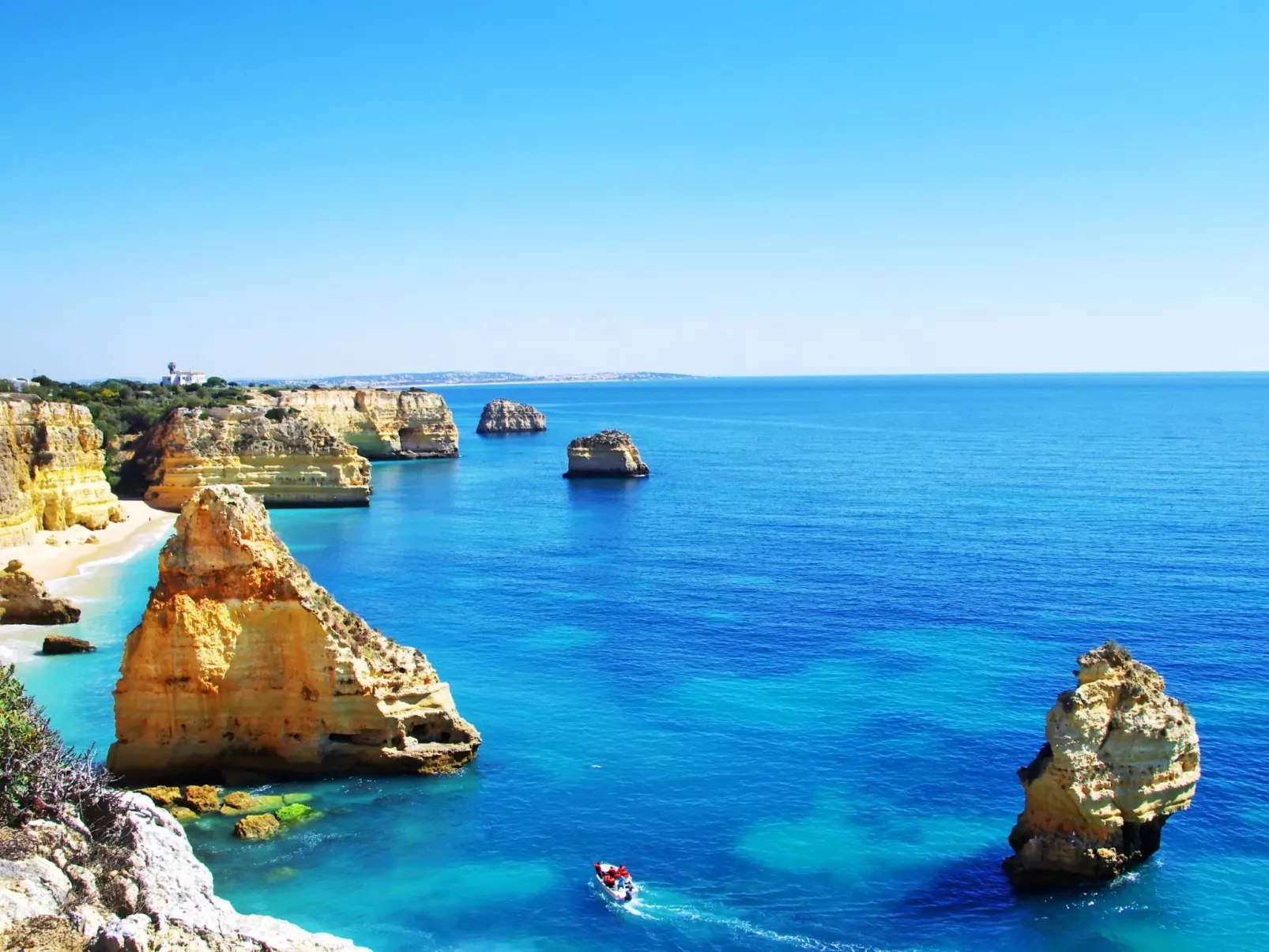 "Elena 1" mit Blick auf das Wasser - Image-tags.info