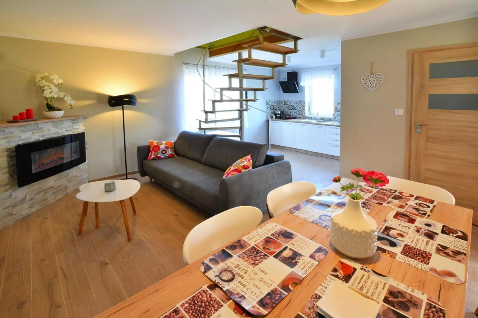 Piętrowy dom wakacyjny Nieżyn-Woonkamer