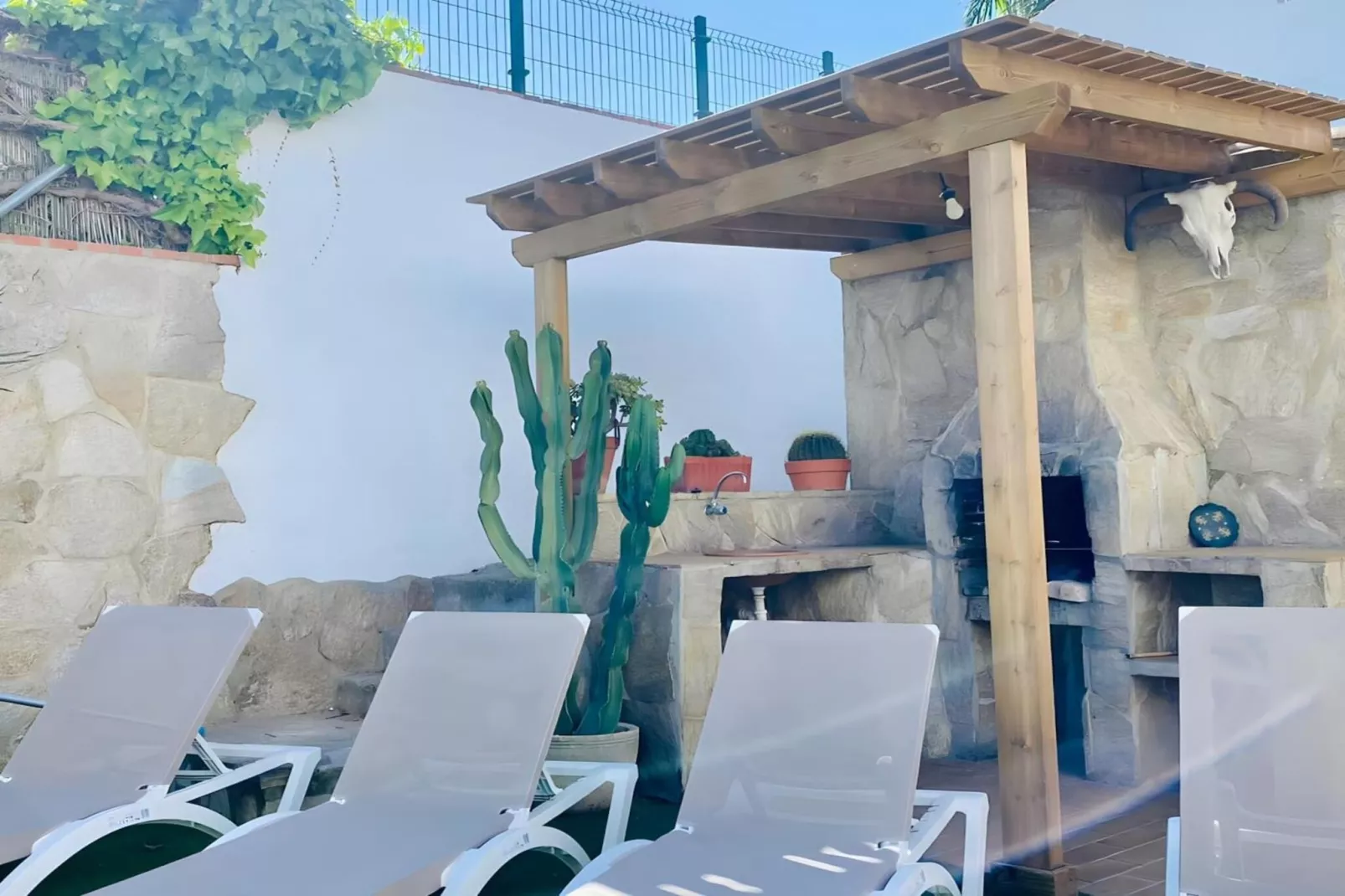 4682-+34618736920-Terrasbalkon